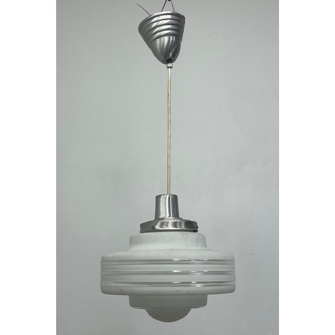 Art Deco Style Pendant Chandelier Lamp. (1 of 9)