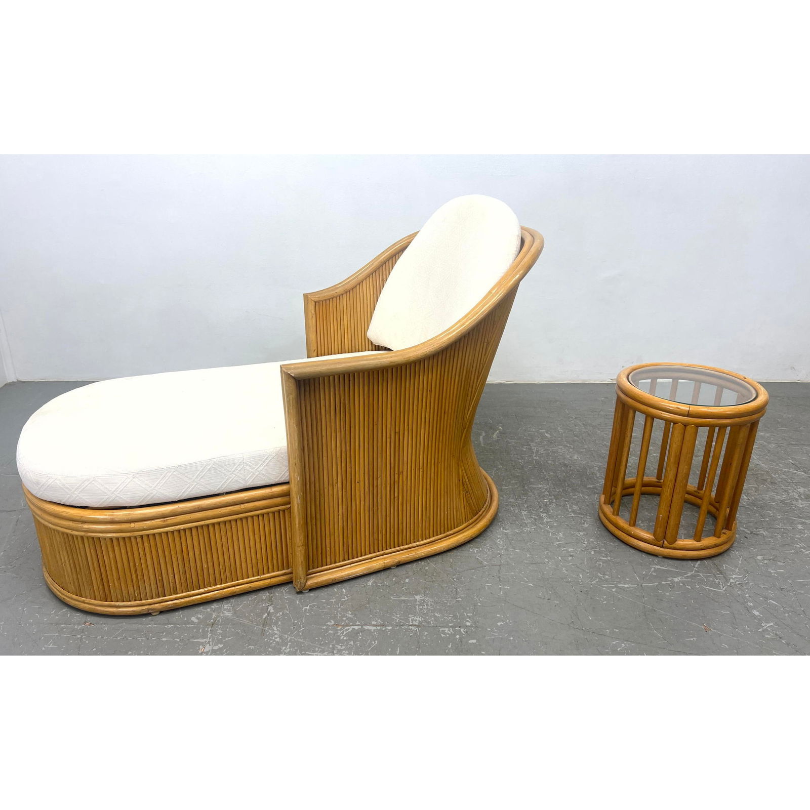 Rattan Specialties Chaise Lounge and Side Table.  elegant curved form. (1 of 12)