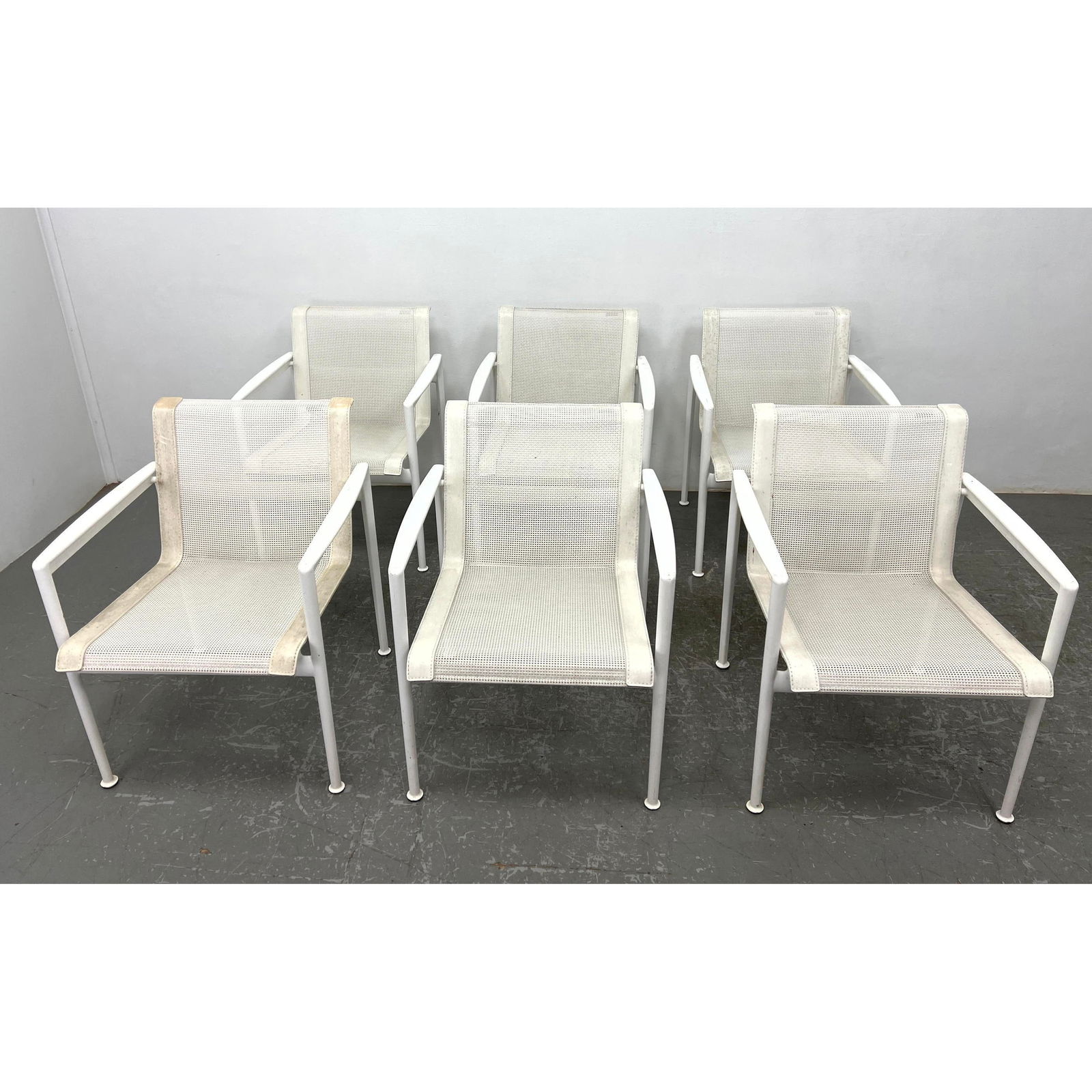 Set 6 RICHARD SCHULTZ Outdoor Lounge Chairs. White metal frame with white mesh sling seats. Garden. (1 of 14)