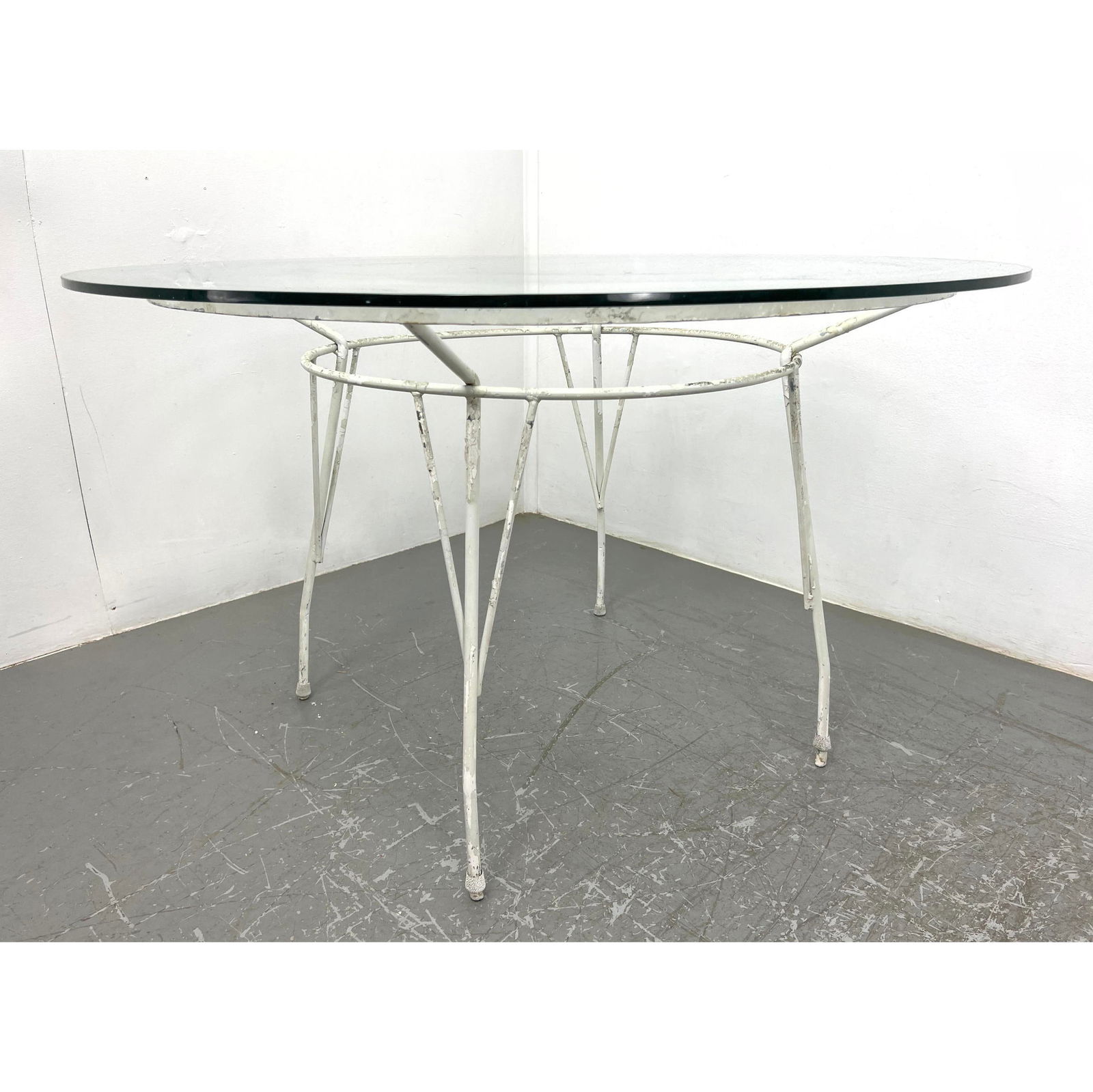 Tempestini for Salterini 48" diameter glass top dining table (1 of 8)