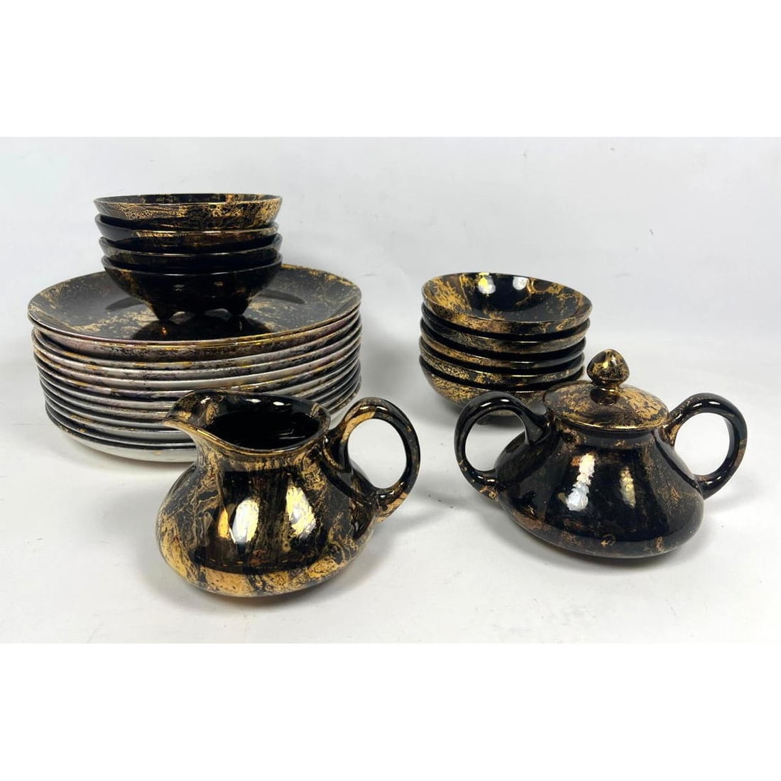 Sascha Brastoff China Set. Marbleized finish. (1 of 19)