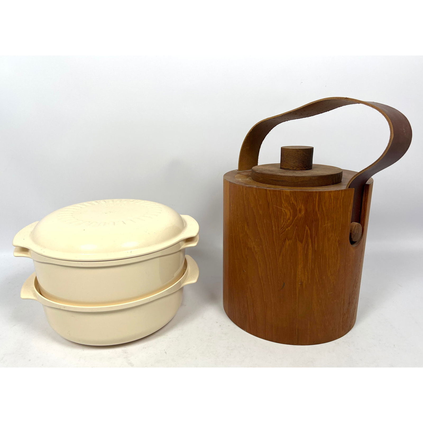 Nissen Teak made in Denmark ice bucket and Tupperware set (1 of 12)