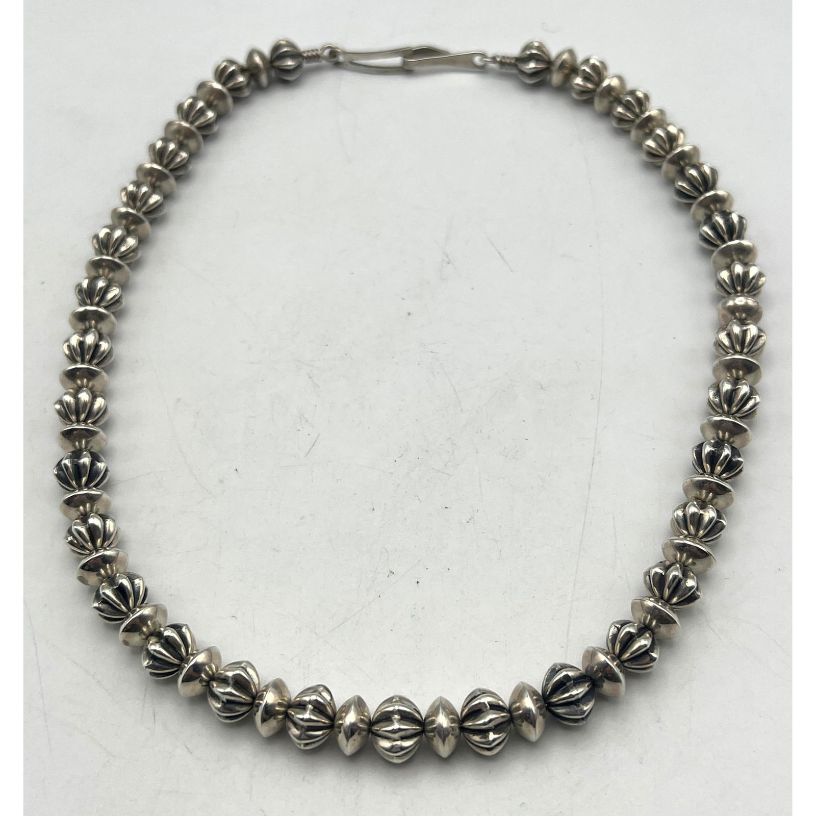 A. LEE American Indian Sterling Bead Necklace. (1 of 7)