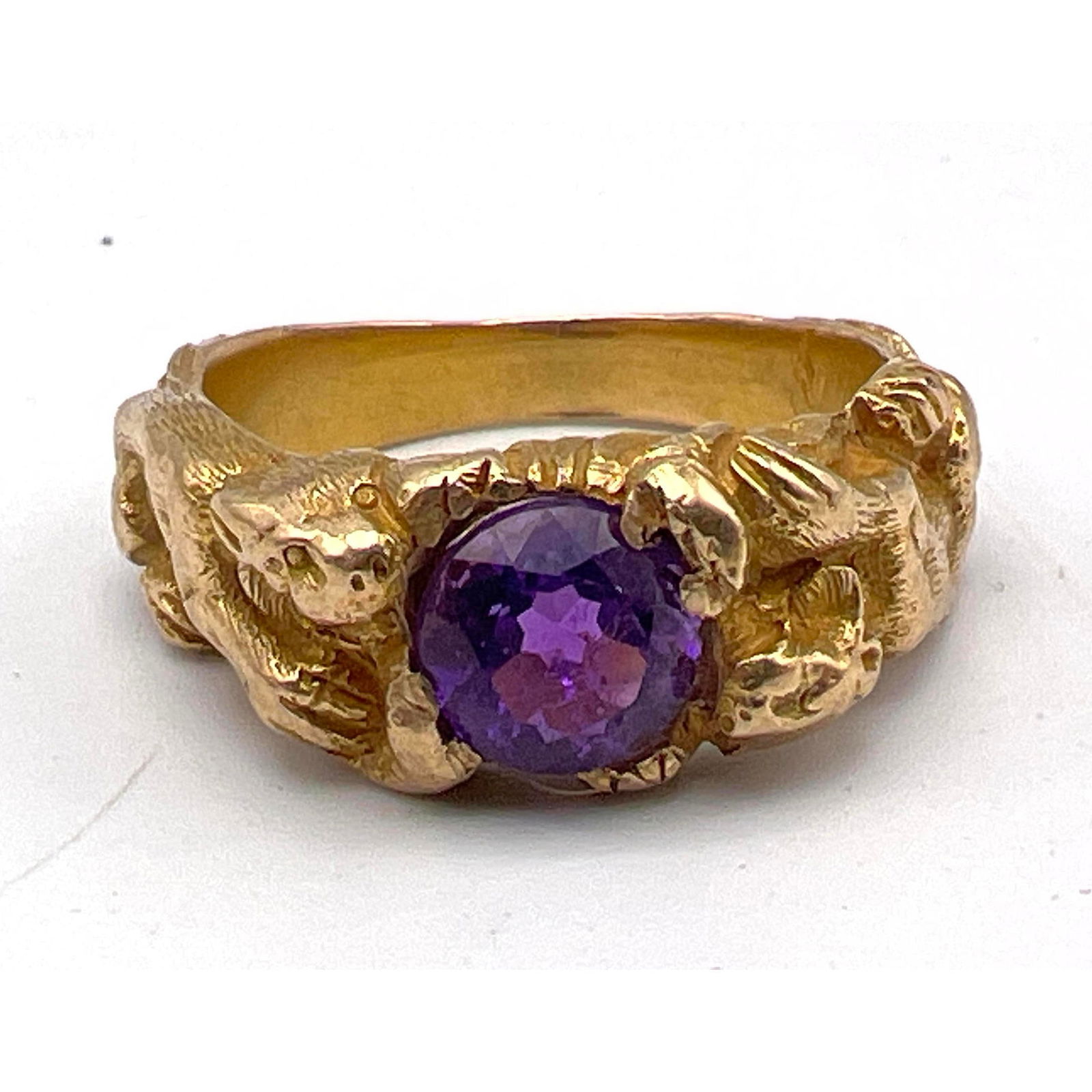 Vintage 14K Gold Lioness Ring. Faceted Purple Stone. Marked 14K Size. 8. (1 of 6)