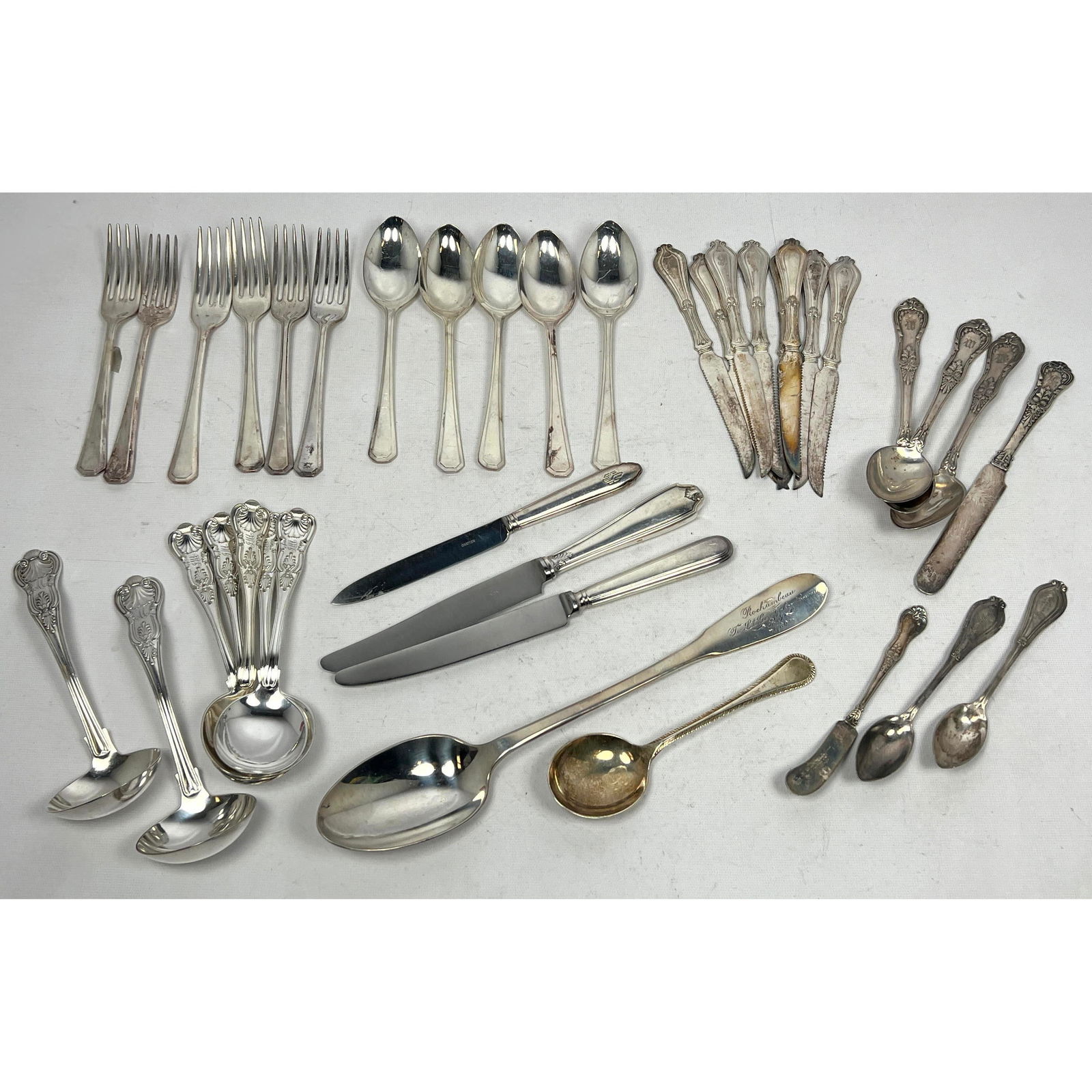 38 pcs Mixed Tiffany, Cartier, Gorham. Silverplate. Flatware Set.- Manufacturer: Pattern: Total (1 of 20)