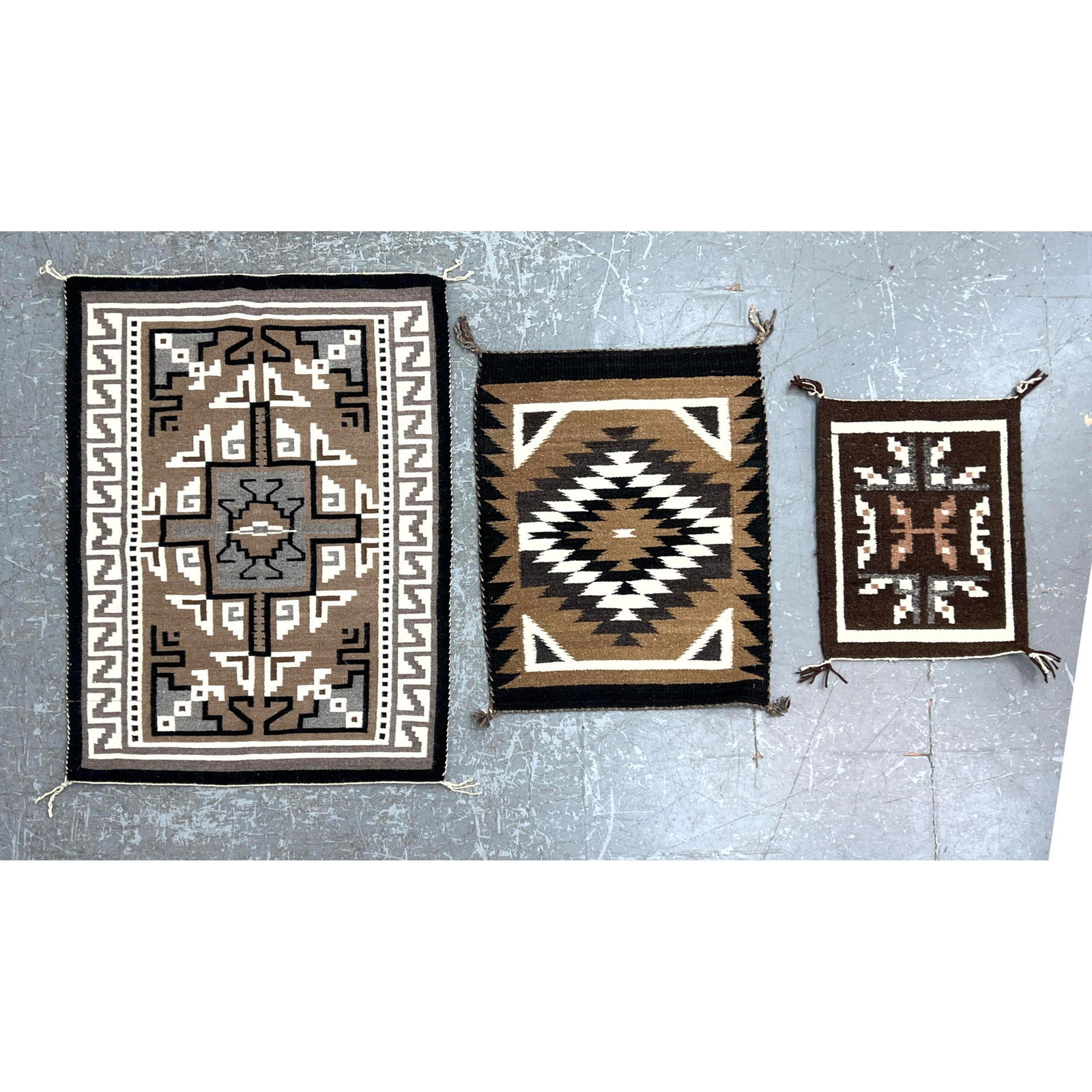 2'3 X 3'3 3pc American Indian Carpet Rugs. Bessie Pine, Barbara Etsetty.Crownpoint, New Mexico (1 of 12)