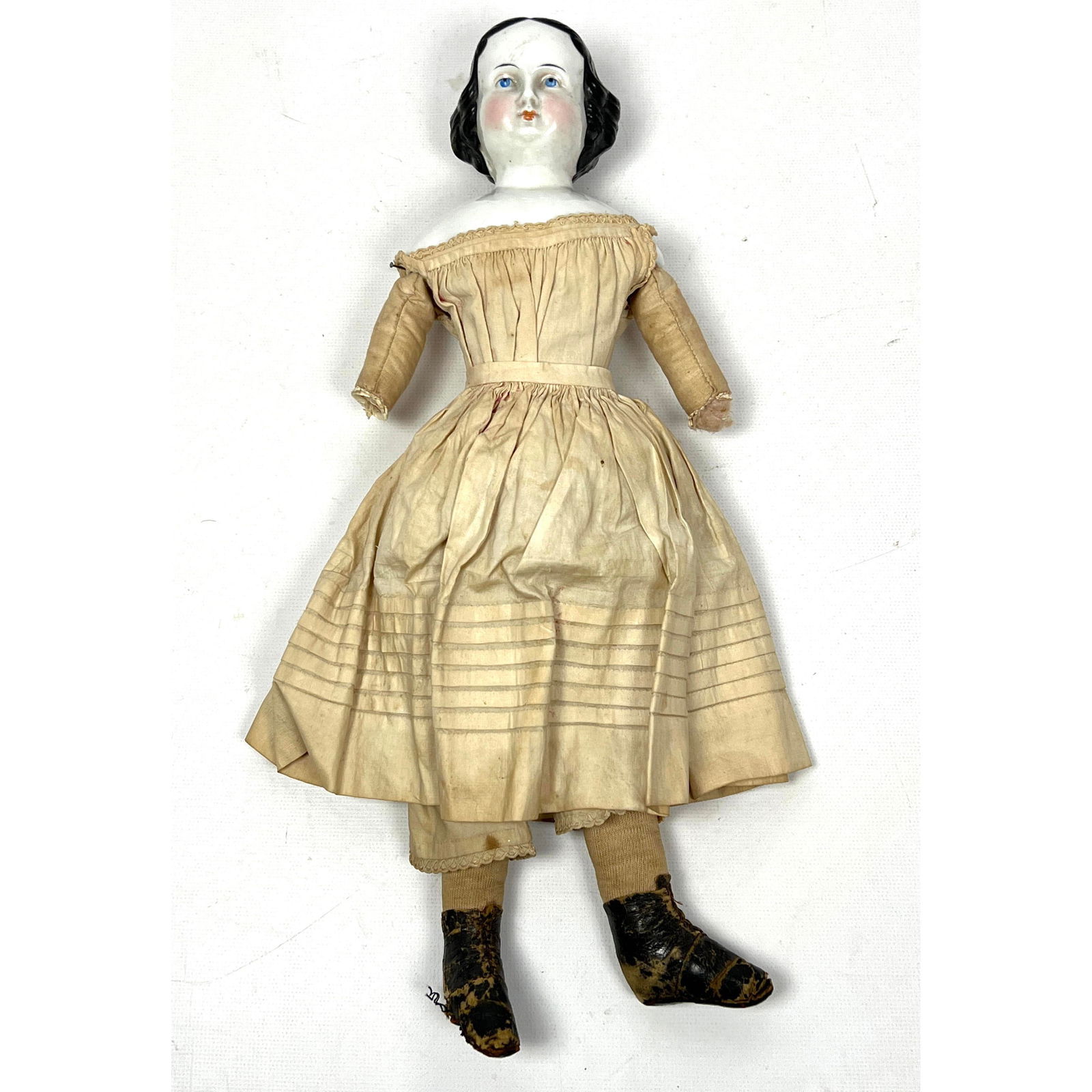 Early German porcelain doll (1 of 9)