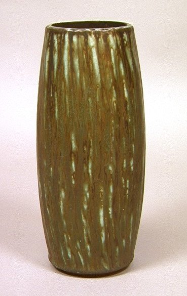 GUNNAR NYLUND for RORSTRAND. Sweden. Pottery vase: GUNNAR NYLUND for RORSTRAND. Sweden. Pottery vase. Heavy thick glaze on textured body. Marked.-- Dimensions: H: 9 inches: W: 4 inches --- US Shipping charge: $28