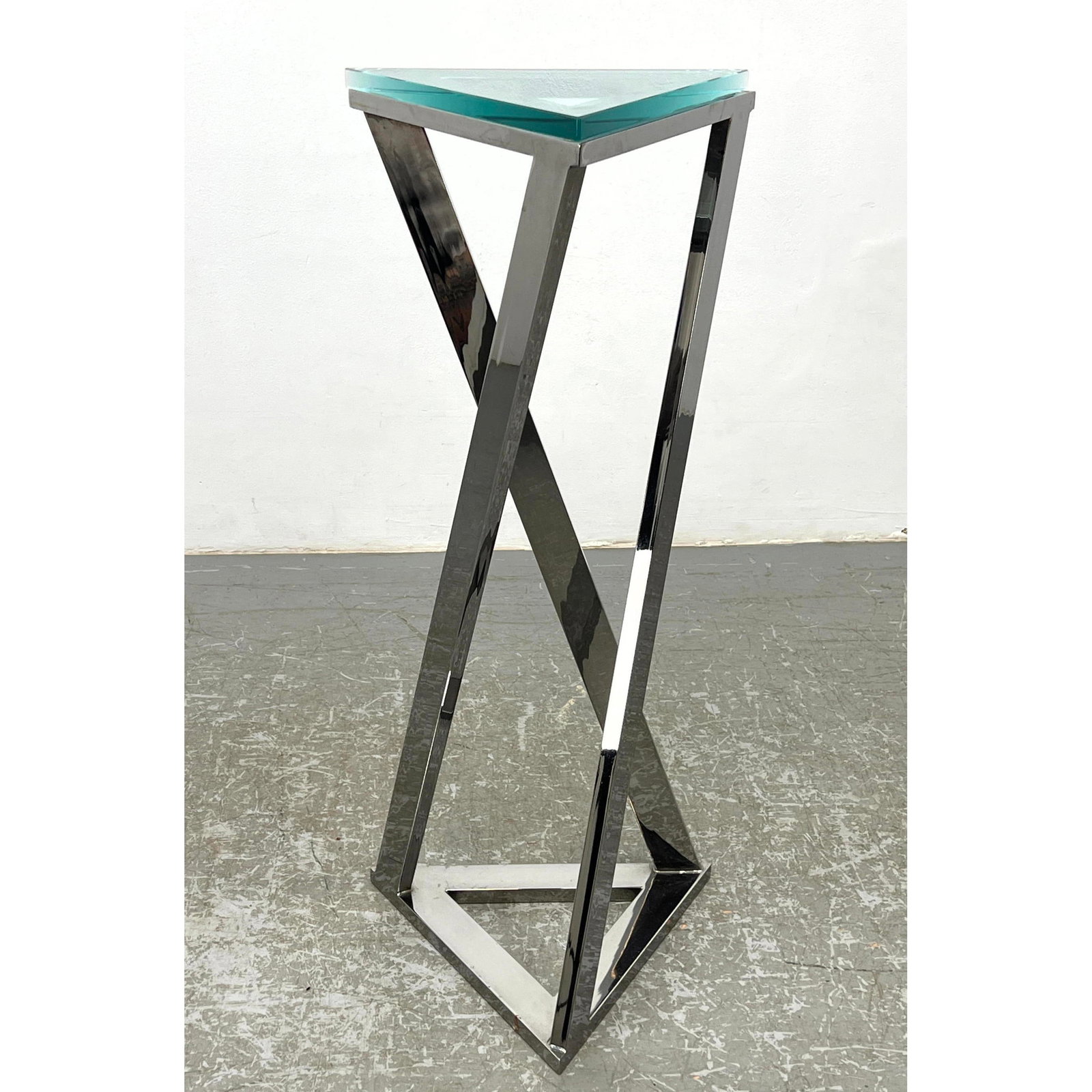 Decorator Milo Baughman Style Pedestal Stand. Twisted triangle. Thick glass top. (1 of 9)