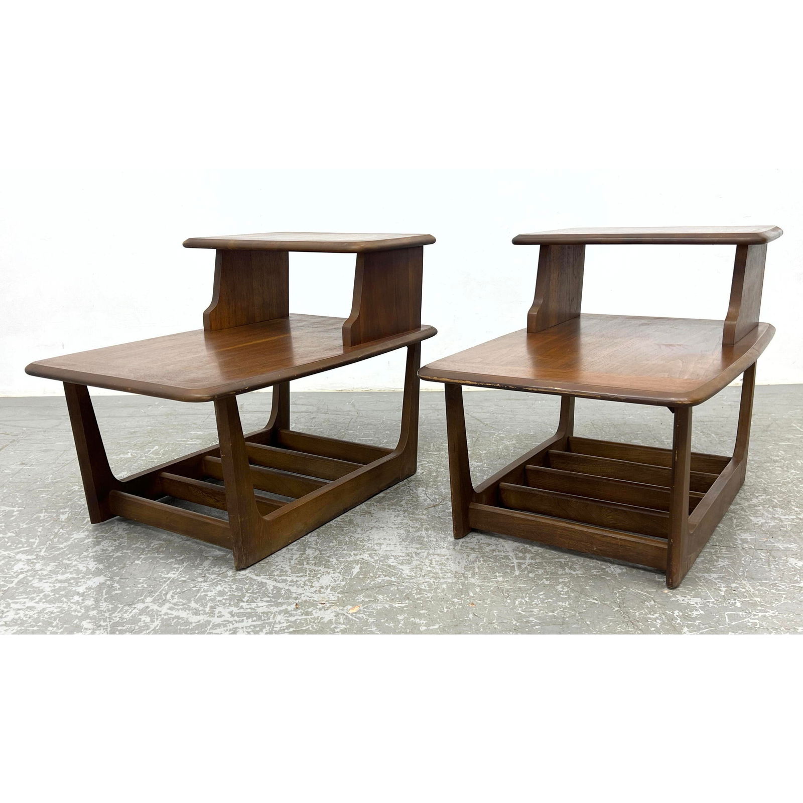 Pair American Modern Side Tables. Bassett Astra. Unsigned. (1 of 14)