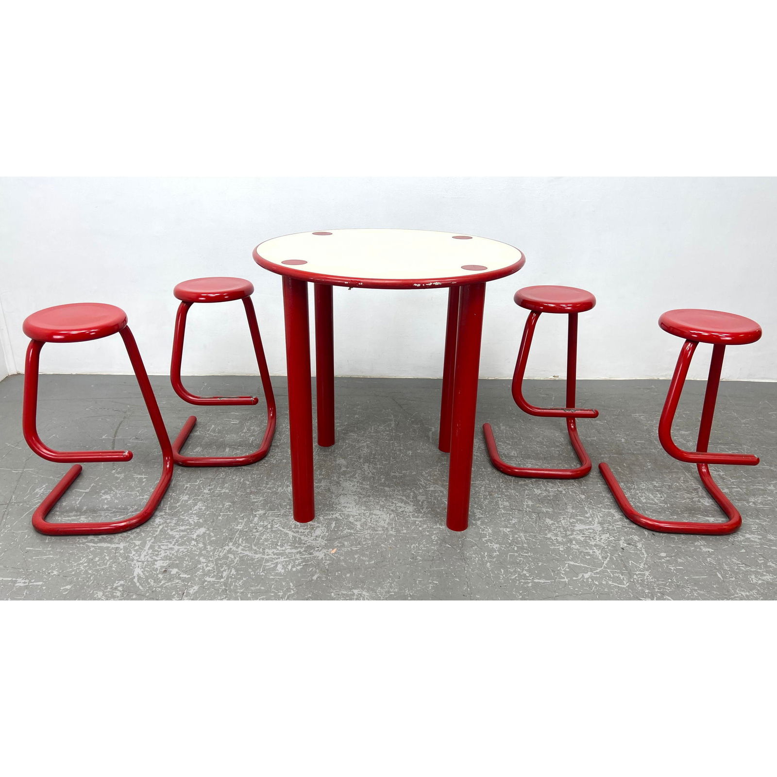 Kinetics Paperclip Stools with a Kinetic Enamel and Laminate High Table.  High top dinette set.  Bar (1 of 19)