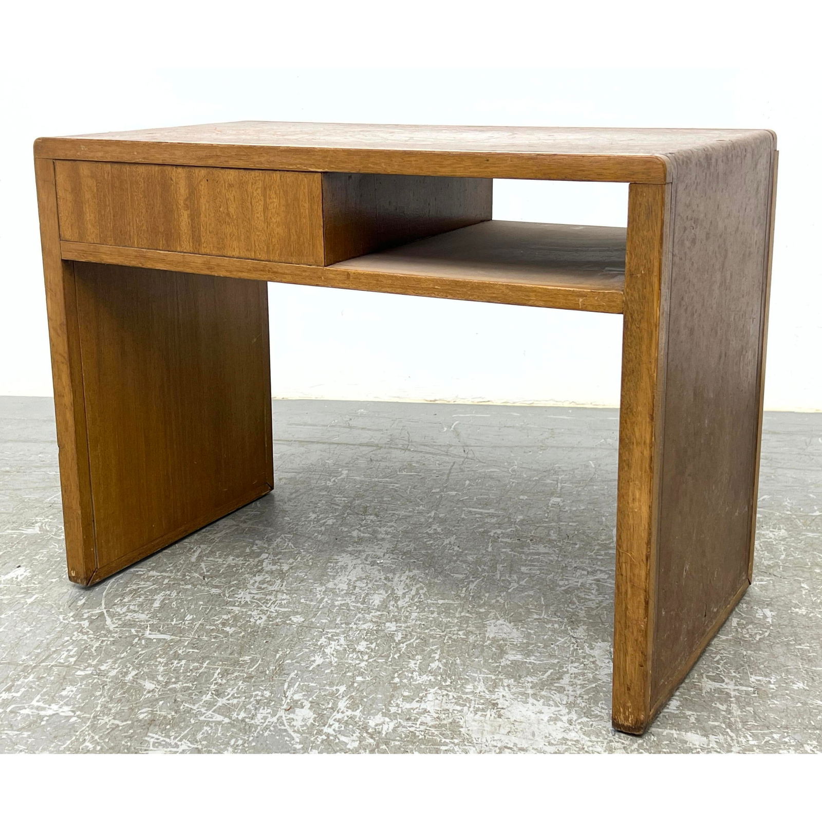Edward Wormley for Dunbar lamp table (1 of 9)