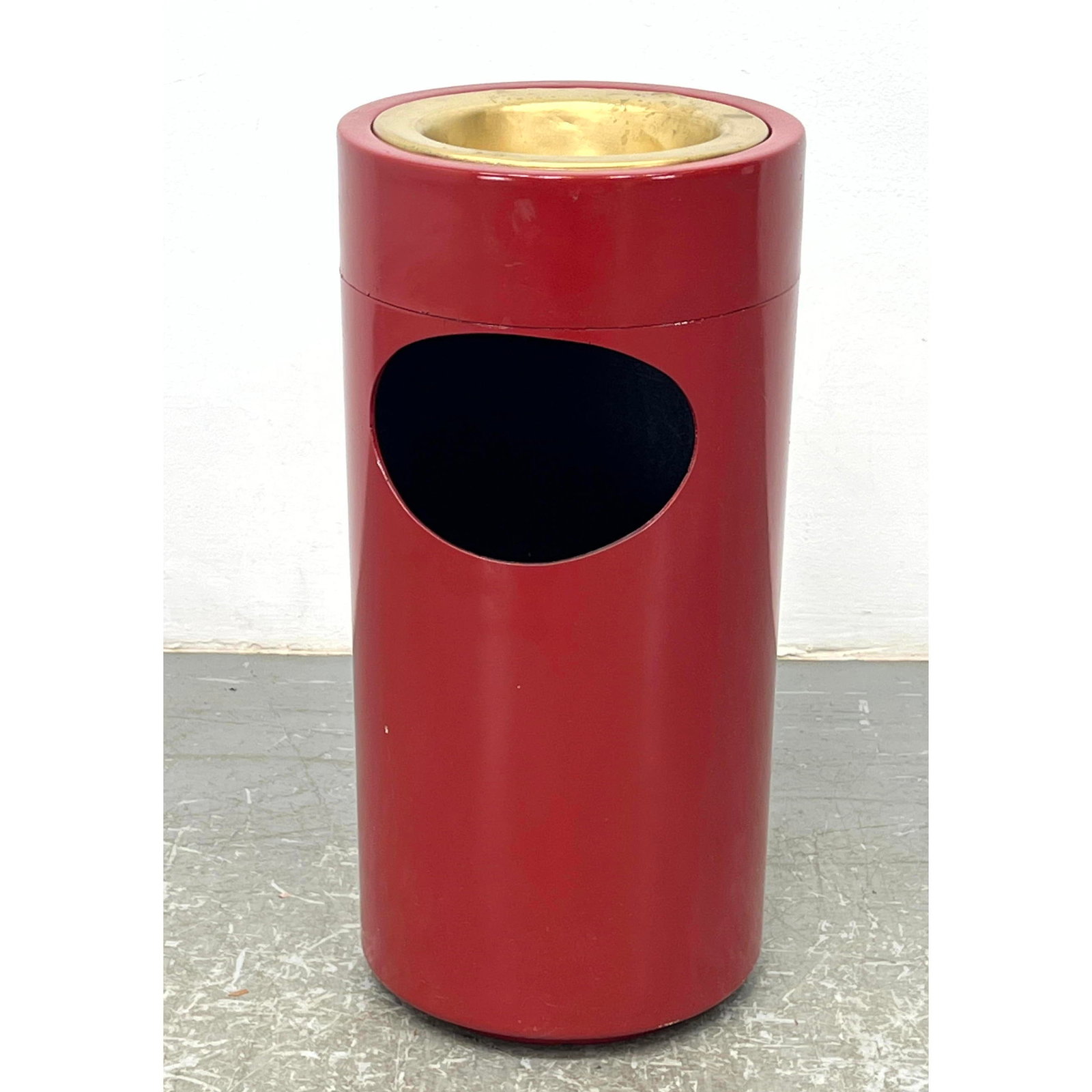 PLACET Inc Fiberglass Standing Waste Can with Ashtray top. Could use as Planter top.: PLACET Inc Fiberglass Standing Waste Can with Ashtray top. Could use as Planter top. Dimensions: Height: 25.25 inches, Width: 12.5 inches, Depth: 12.5 inches. --- - - We offer curbside delivery for mo