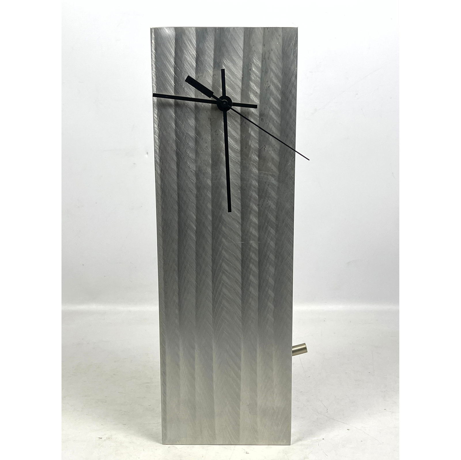 Steve Buss clock. Battery operated clock. retailed by Rare earth (1 of 9)