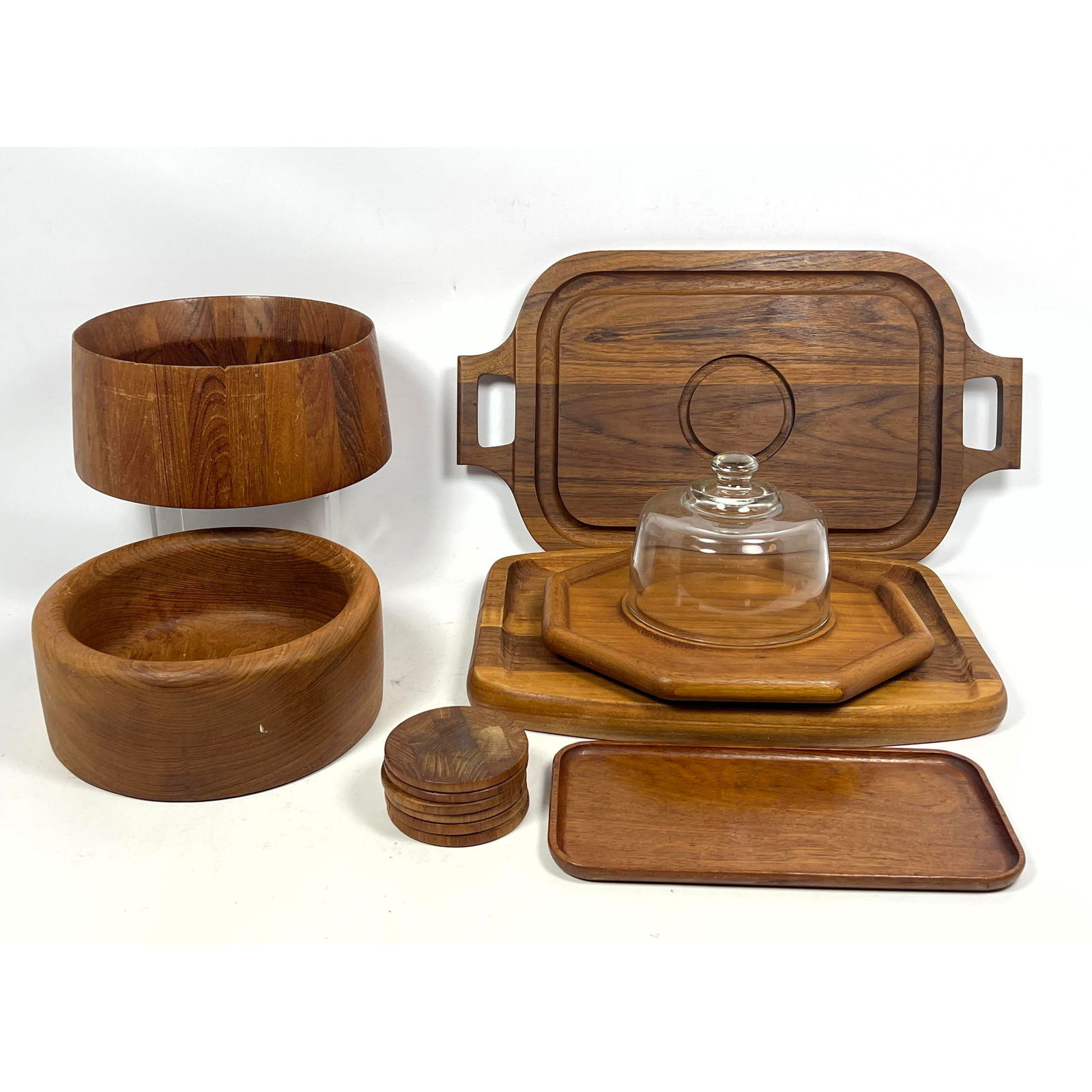 Large Lot Teak Tablewares. Danish Modern Denmark Dansk and others Teak Bowls, Platters, Accessories (1 of 17)