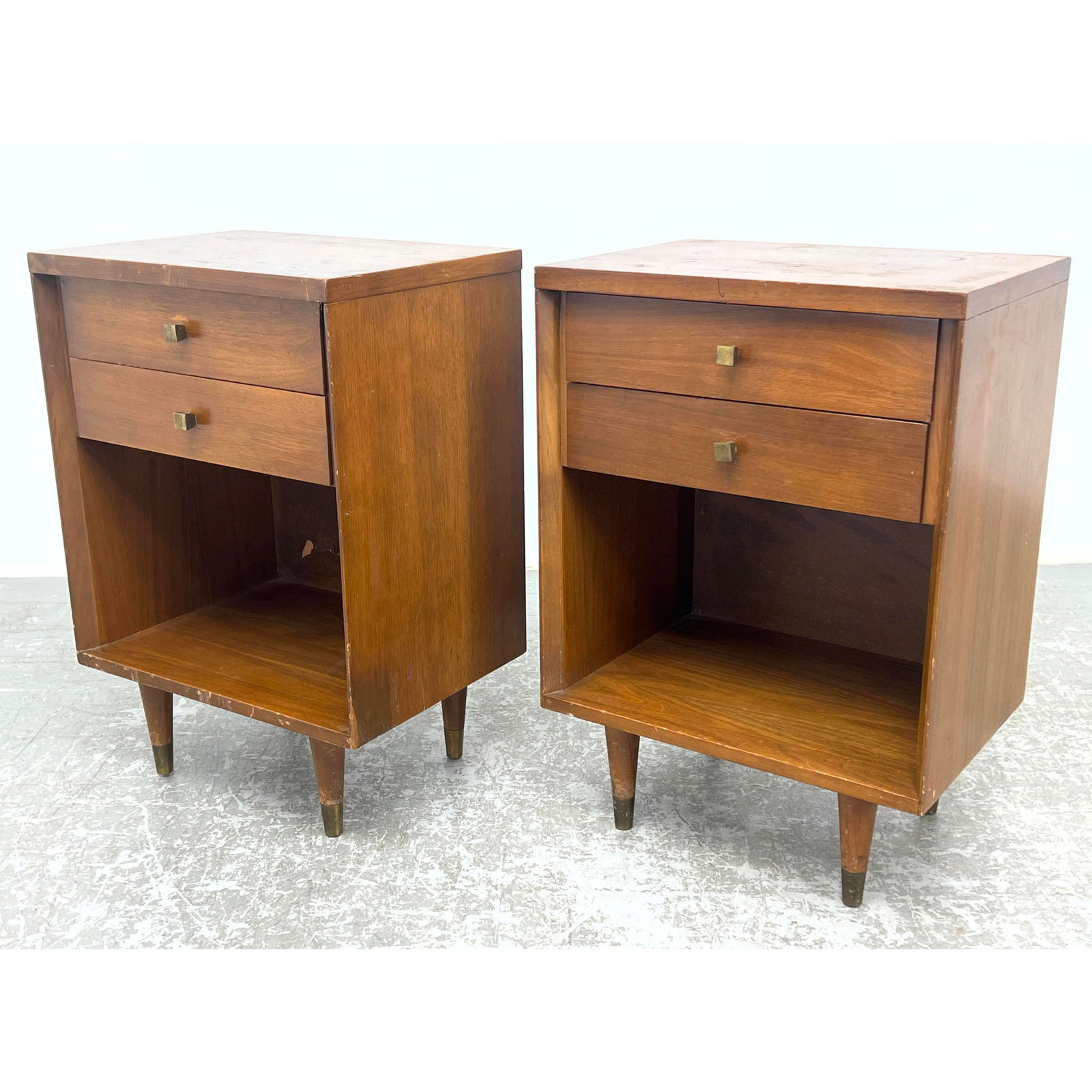 Pair American Modern Walnut Side Table Night Stands. John Stuart labeled. (1 of 20)