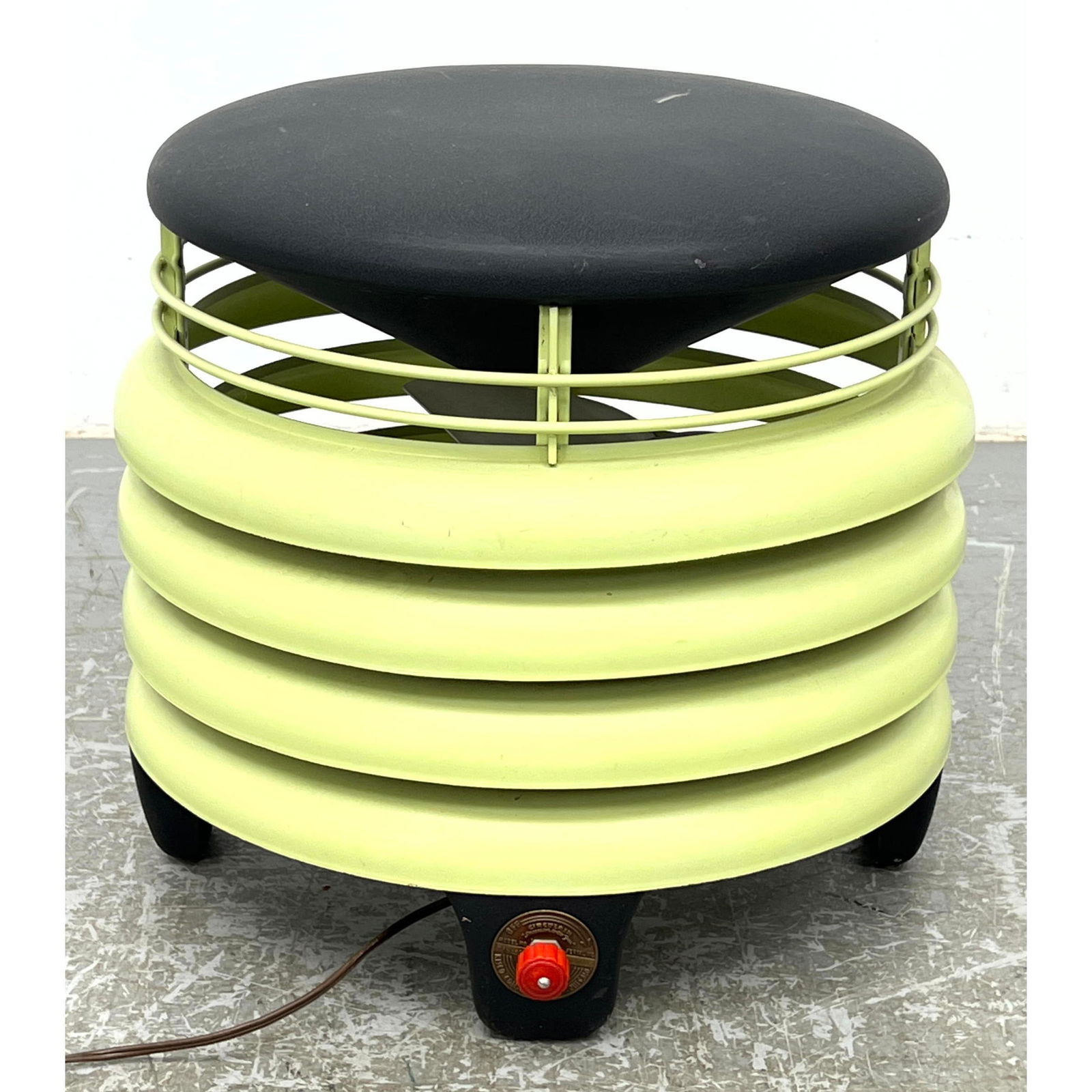 Kisco Company inc Stool Floor Hassock Fan. Few scuffs. (1 of 9)
