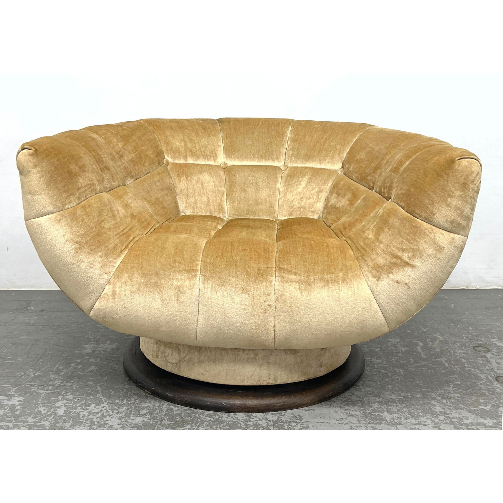 Adrian Pearsall Oversized Swivel Lounge Chair.: Adrian Pearsall Oversized Swivel Lounge Chair. Dimensions: Height: 28 inches, Width: 43 inches, Depth: 34 inches. - Seat Height: 17 inches --- - - We offer curbside delivery for most items to NYC, Man