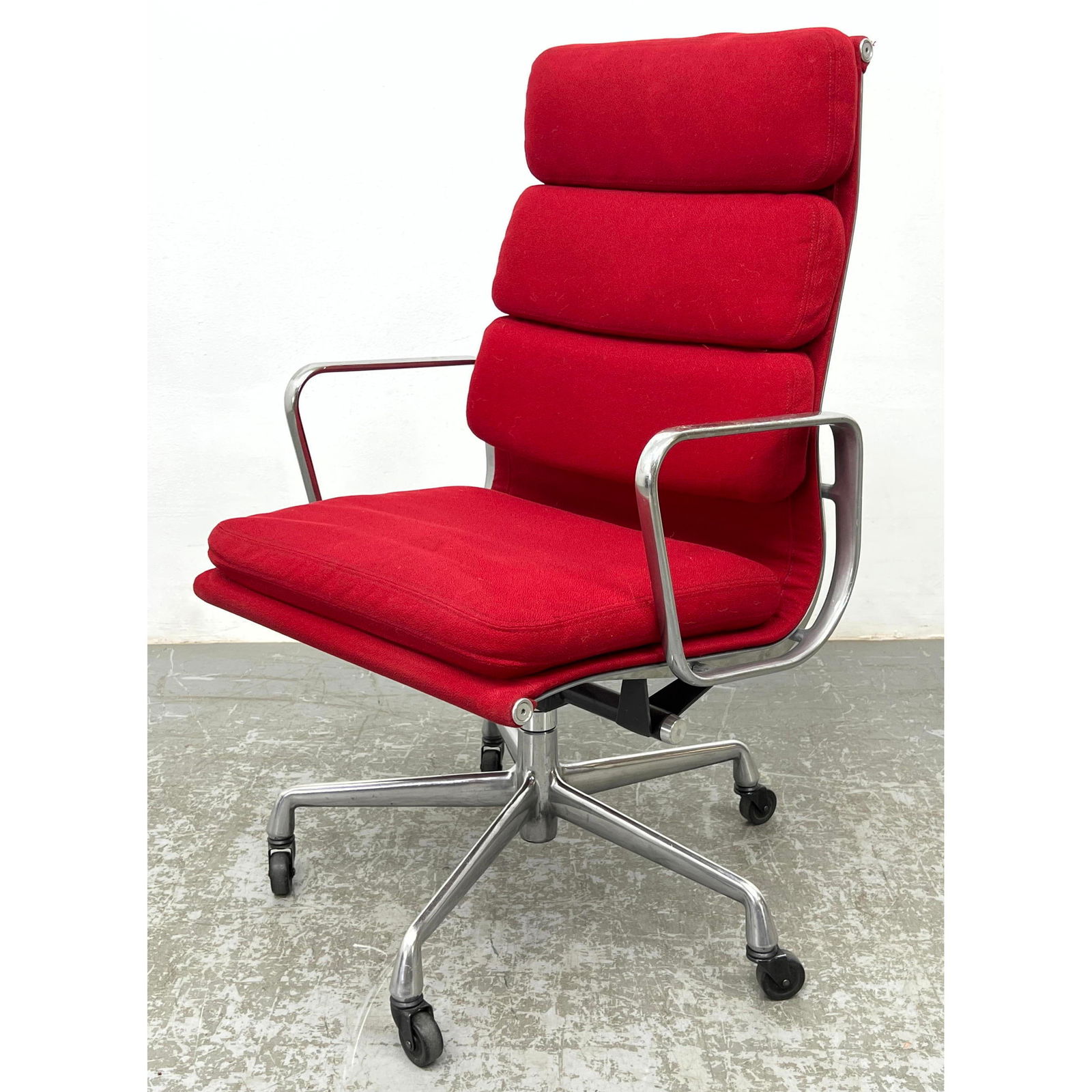 Eames Herman Miller Red Executive Soft Pad Desk Chair.  Aluminum Group. (1 of 15)