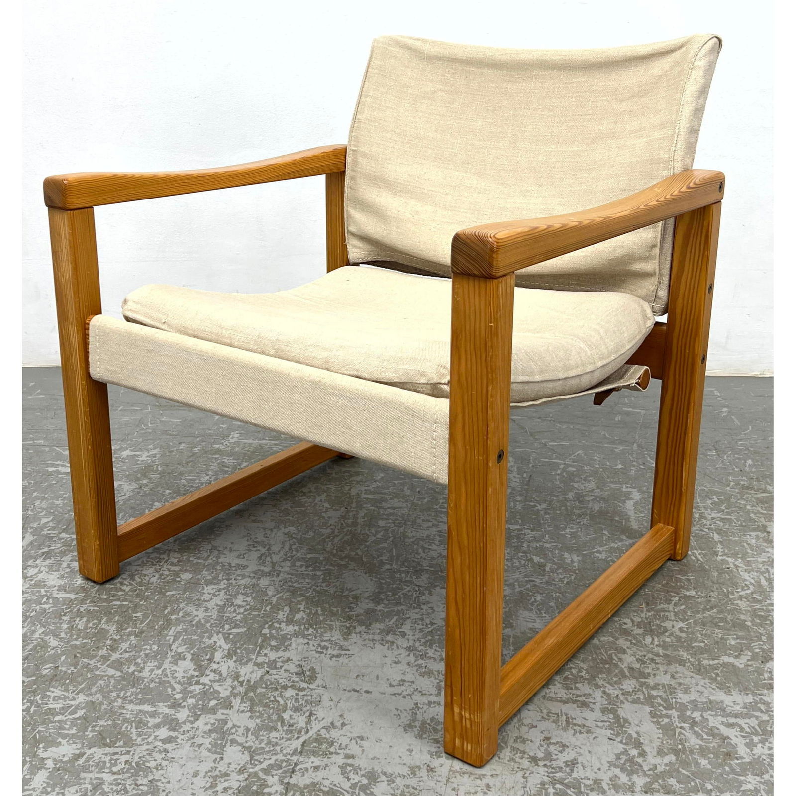 70s Mid Century Karin Mobring 'Diana' Safari Sling Chair.: 70s Mid Century Karin Mobring 'Diana' Safari Sling Chair. Dimensions: Height: 25.5 inches, Width: 23 inches, Depth: 23 inches. - Seat Height: 16 inches --- - - We offer curbside delivery for most item