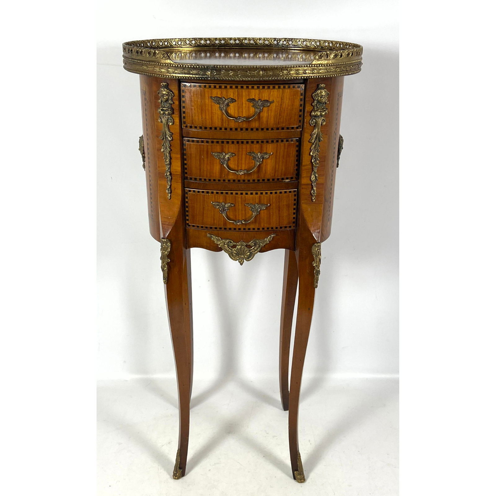 French style Inlaid Details Ormolu Side Stand. BAGGIO ANNICO Label. (1 of 10)