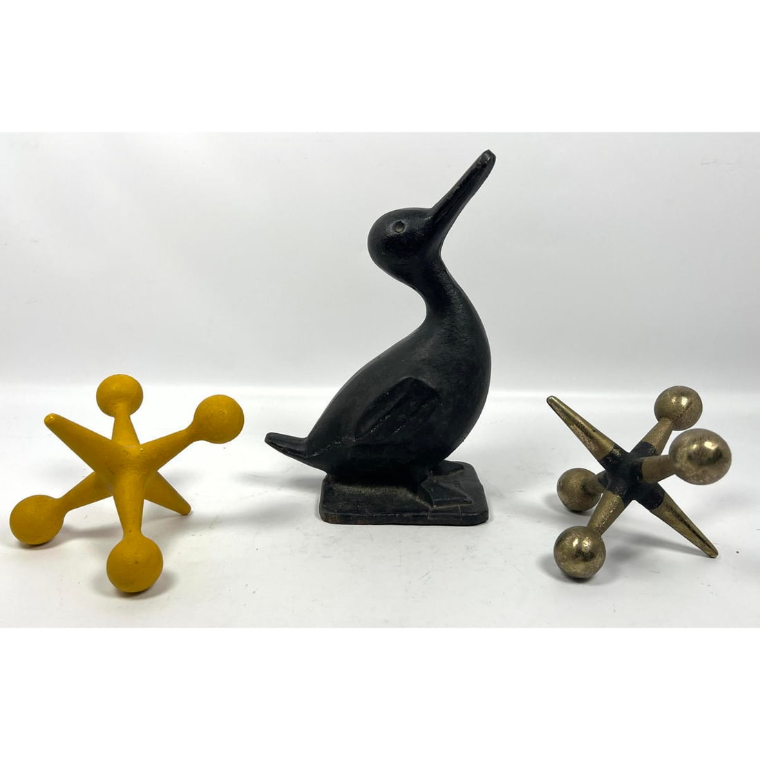 3pcs Iron. Pair Bill Curry Design Jax Bookends and Virginia Metal Crafters Cast-Iron Stair Duck Door (1 of 15)