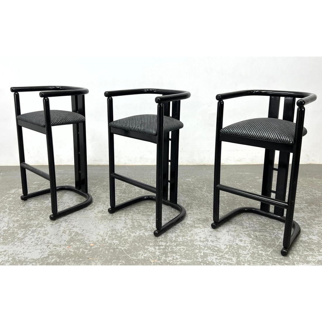 Set 3 black barstools in the style of Pierre Cardin (1 of 11)