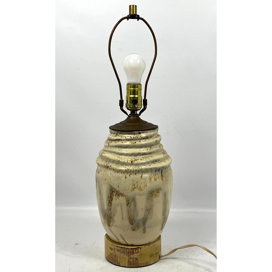 MARIANNA Von ALLESCH Art Pottery Lamp. Decorated Glazed Form. Wood Base Signed. Mid Century Modern L (1 of 8)