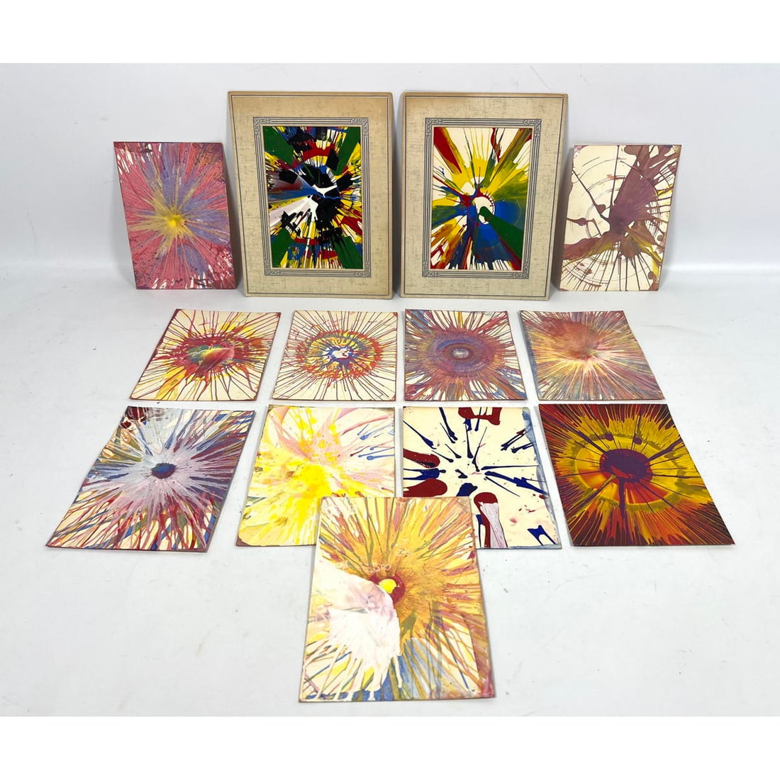 13pc Collection of vintage spin art Paintings. (1 of 10)