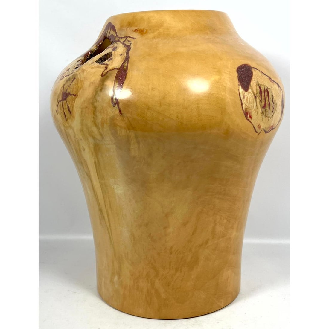 BEAU BEAUFORD Hand Turned Box Elder Vase. Artisan Studio. Coral and Brass Inlays. Artist Signed. (1 of 11)