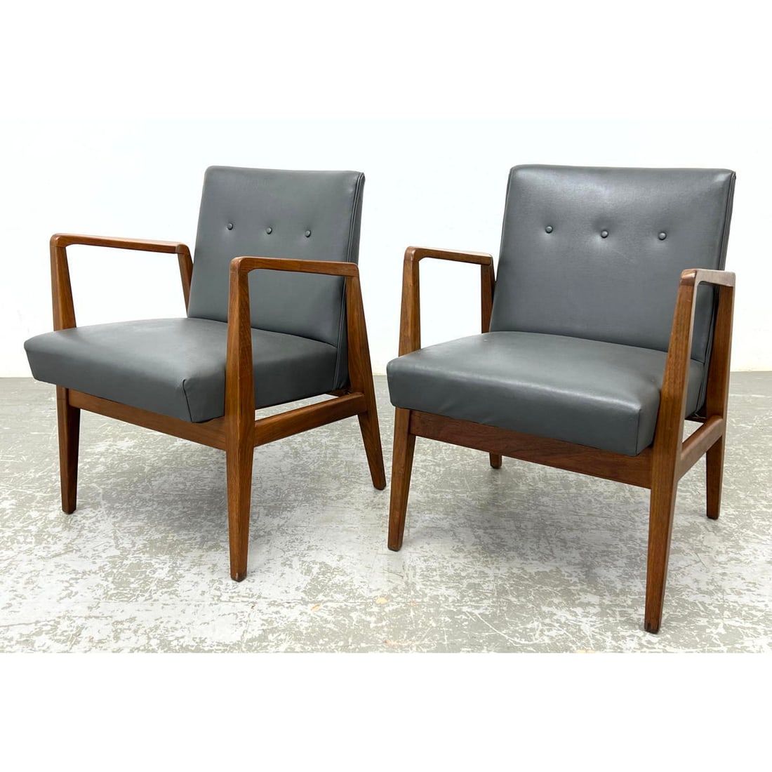 Pair Jens Risom model 1103 Armchairs (1 of 10)