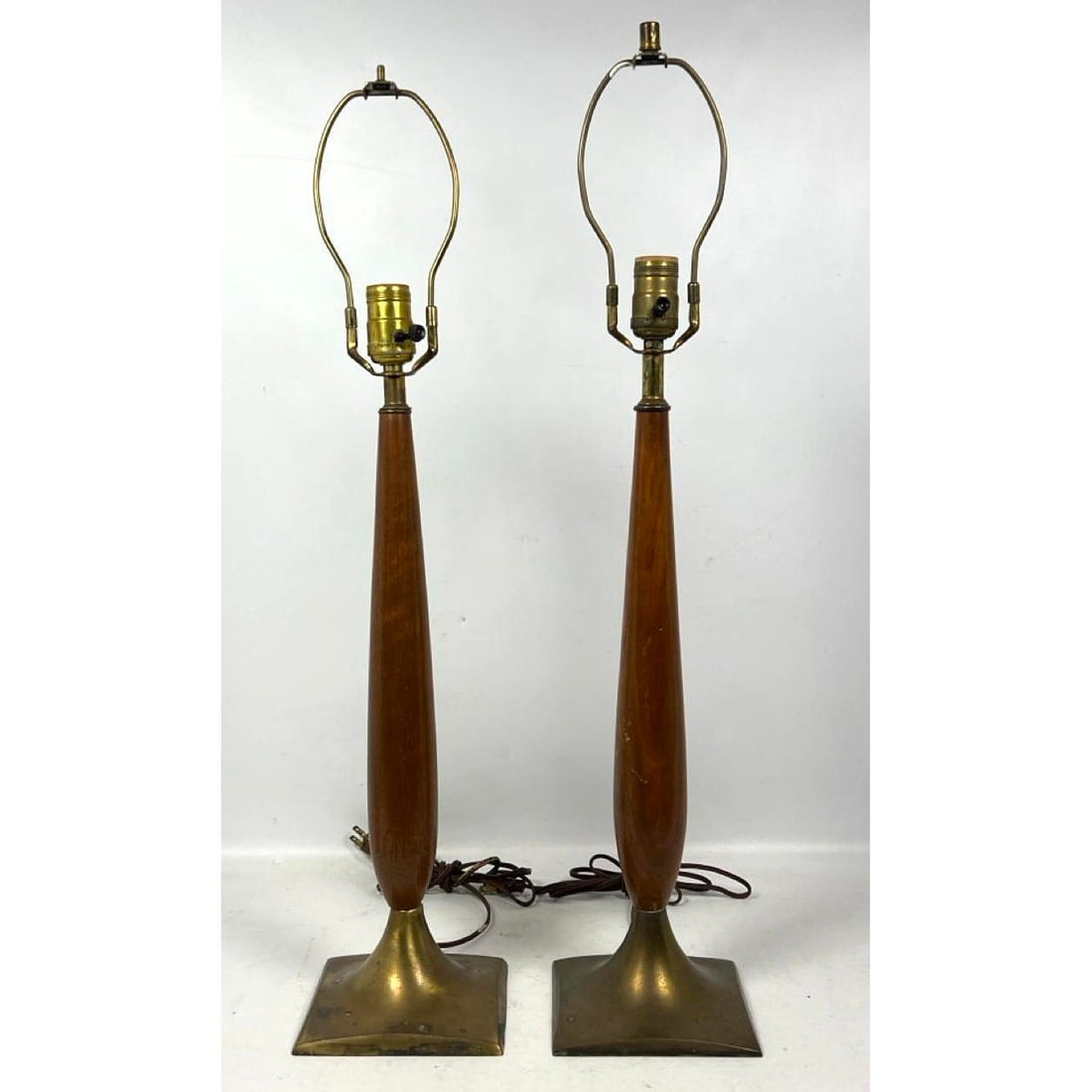 Pair Walnut and Brass Mid Century Modern Table Lamps (1 of 10)