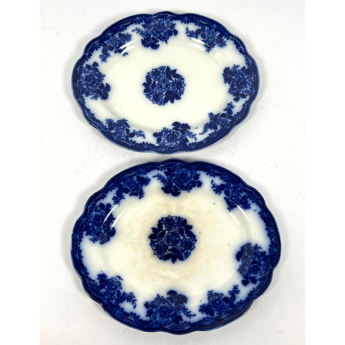 2pcs Waldorf England Flow Blue Small Platters. (1 of 12)