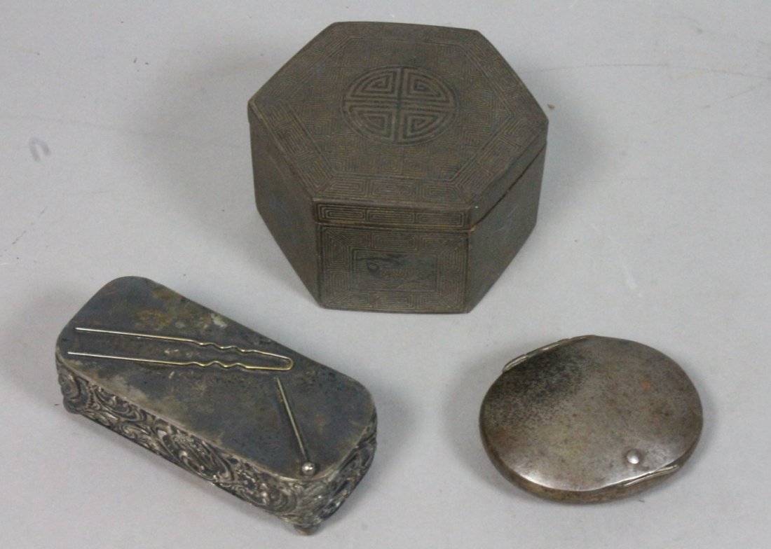 3pcs Antique Boxes. Hinged snuff box, Rogers pla: 3pcs Antique Boxes. Hinged snuff box, Rogers plated pin box, Asian Iron box with animals.-- Dimensions: H: 2.25 inches: W: 4 inches: D: 3.5 inches --- US Shipping charge: $28