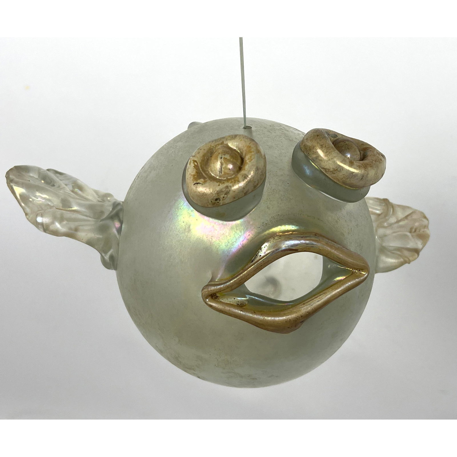 Signed Hanging Art Glass Blow Fish. 1971. Signature Illegible. Thawen?: Signed Hanging Art Glass Blow Fish. 1971. Signature Illegible. Thawen? Dimensions: Height: 6.5 inches, Width: 10.5 inches, Depth: 7 inches. --- US Packing and Shipping charge: In house shipping availa