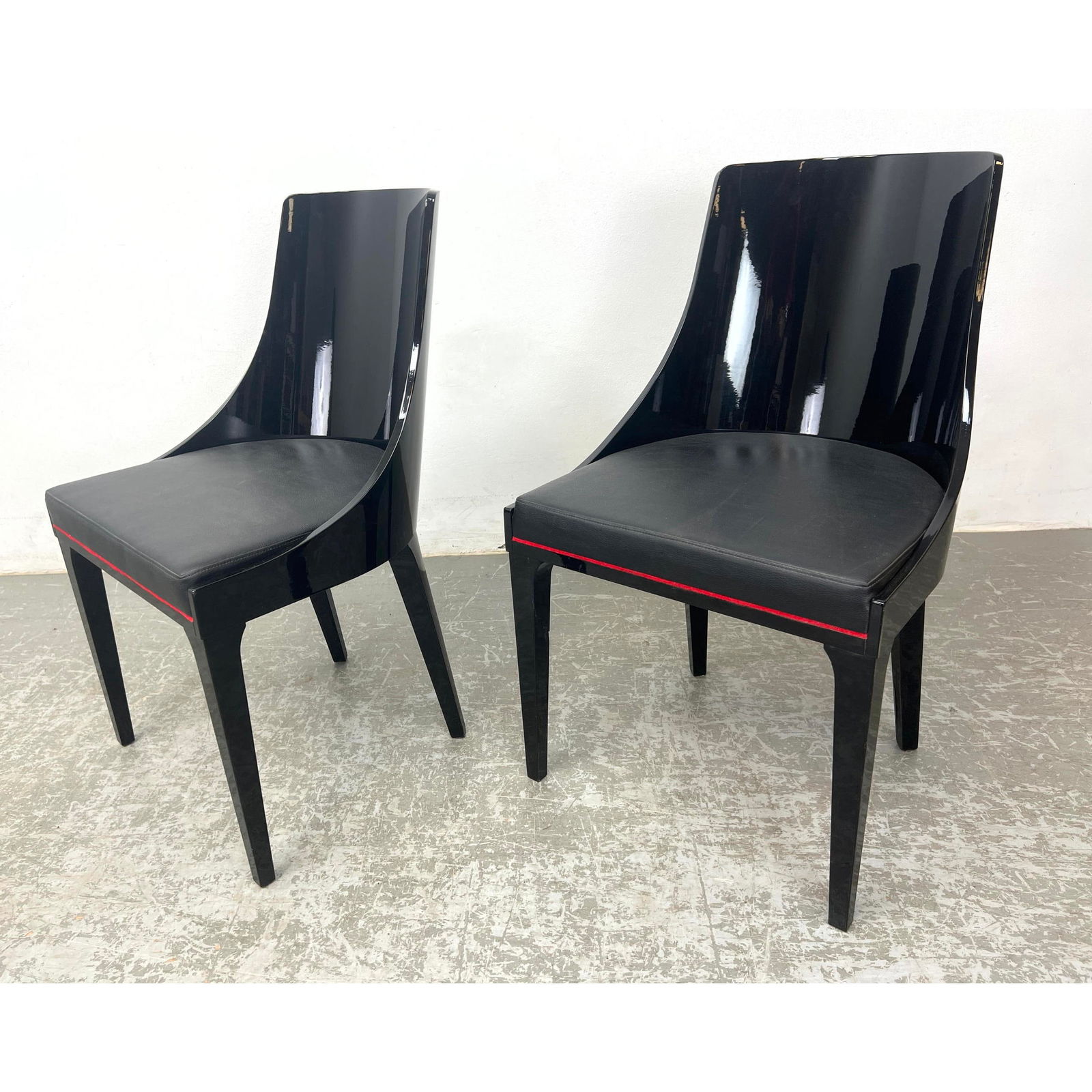 Pr Roche Bobois black lacquer chairs. Signed. (1 of 9)