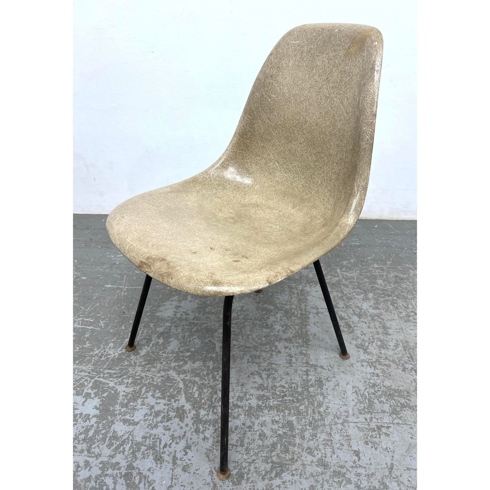 Charles Eames for Herman Miller Fiberglass Side Chair (1 of 8)