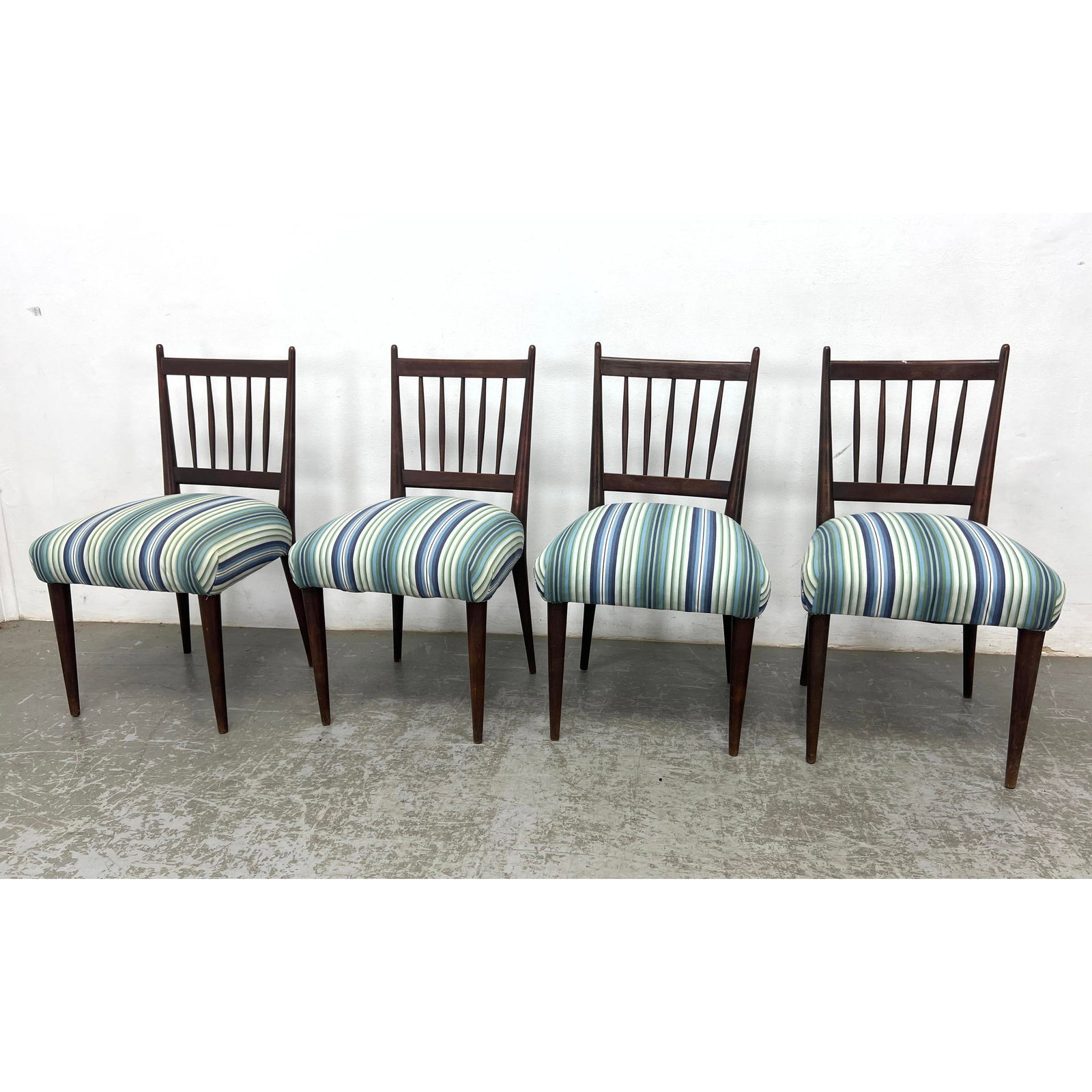 4 pcs French dining chairs: 4 pcs French dining chairs Dimensions: Height: 32.5 inches, Width: 19 inches, Depth: 19 inches. - Seat Height: 19 inches --- - We offer curbside delivery for most items to NYC, Manhattan, Close Brookl