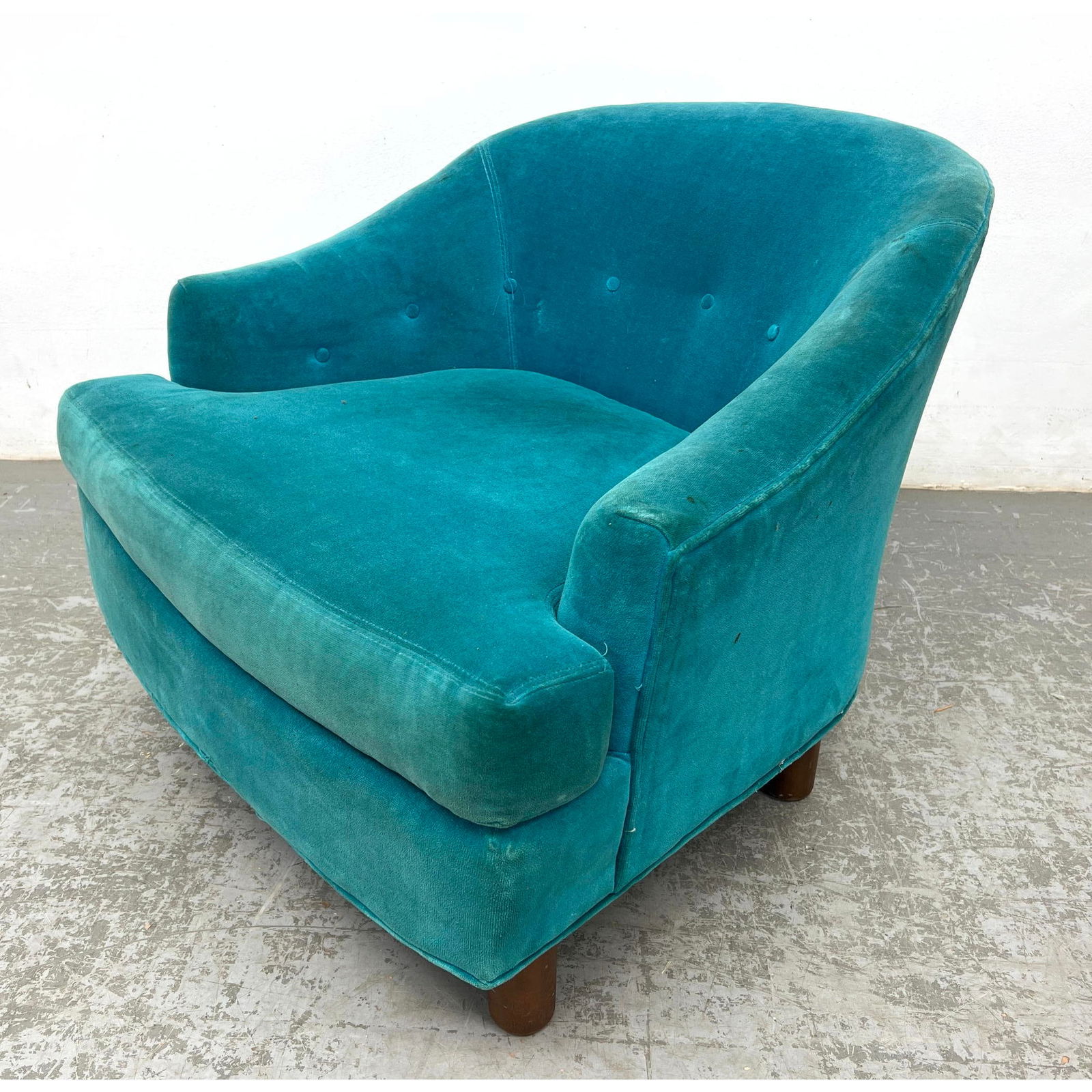 Selig Blue Green Velvet Barrel Lounge Chair: Selig Blue Green Velvet Barrel Lounge Chair Dimensions: Height: 26 inches, Width: 30 inches, Depth: 33 inches. - Seat Height: 15 inches --- - We offer curbside delivery for most items to NYC, Manhatta