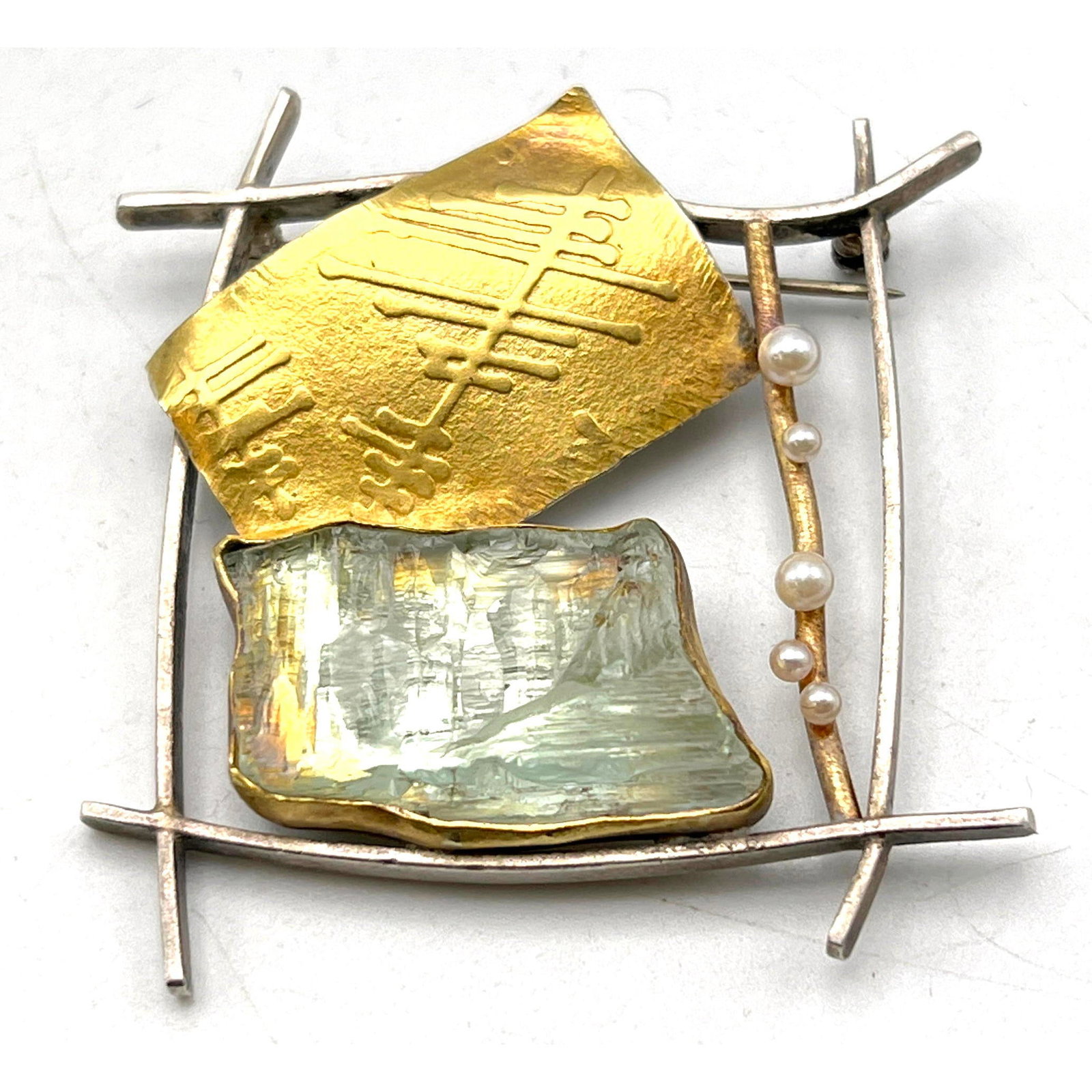 SYDNEY LYNCH Handcrafted Artisan Brooch. Sterling, 18K and 22K Gold with Large Stone and Peal Detail (1 of 7)