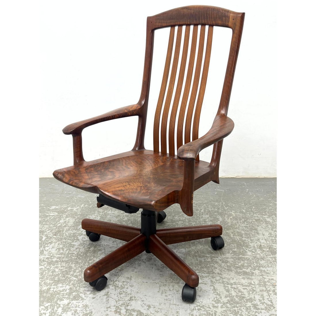 ROBERT ERICKSON 2005 Studio Handmade Swivel Arm Chair. Executive Chair. Bodie Wagner Nevada City, C: ROBERT ERICKSON 2005 Studio Handmade Swivel Arm Chair. Executive Chair. Bodie Wagner Nevada City, California. Wonderful Wood Grain. Dimensions: Height: 42.5 inches, Width: 25 inches, Depth: 26 inches.