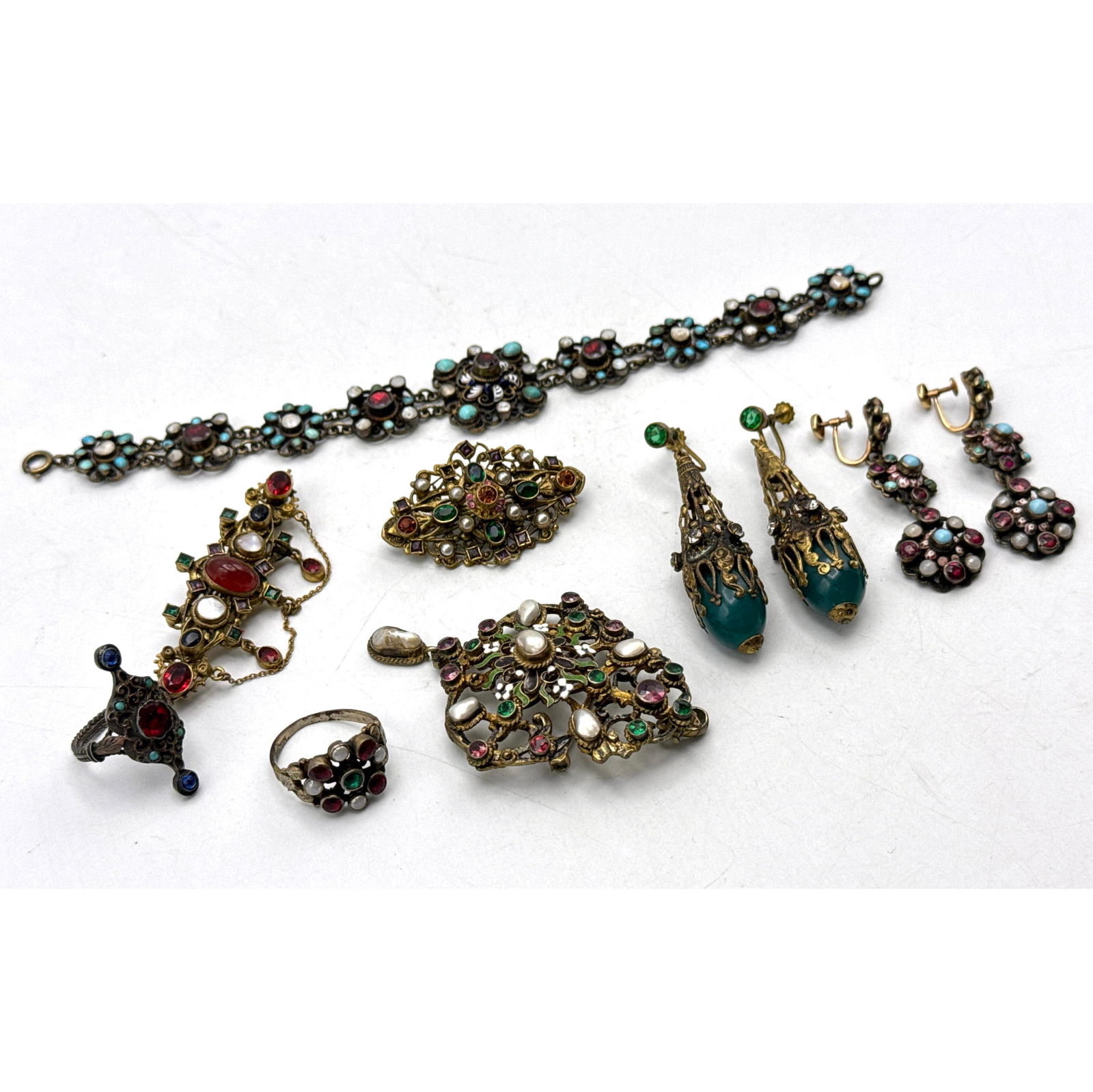 Renaissance jewelry for sale best sale