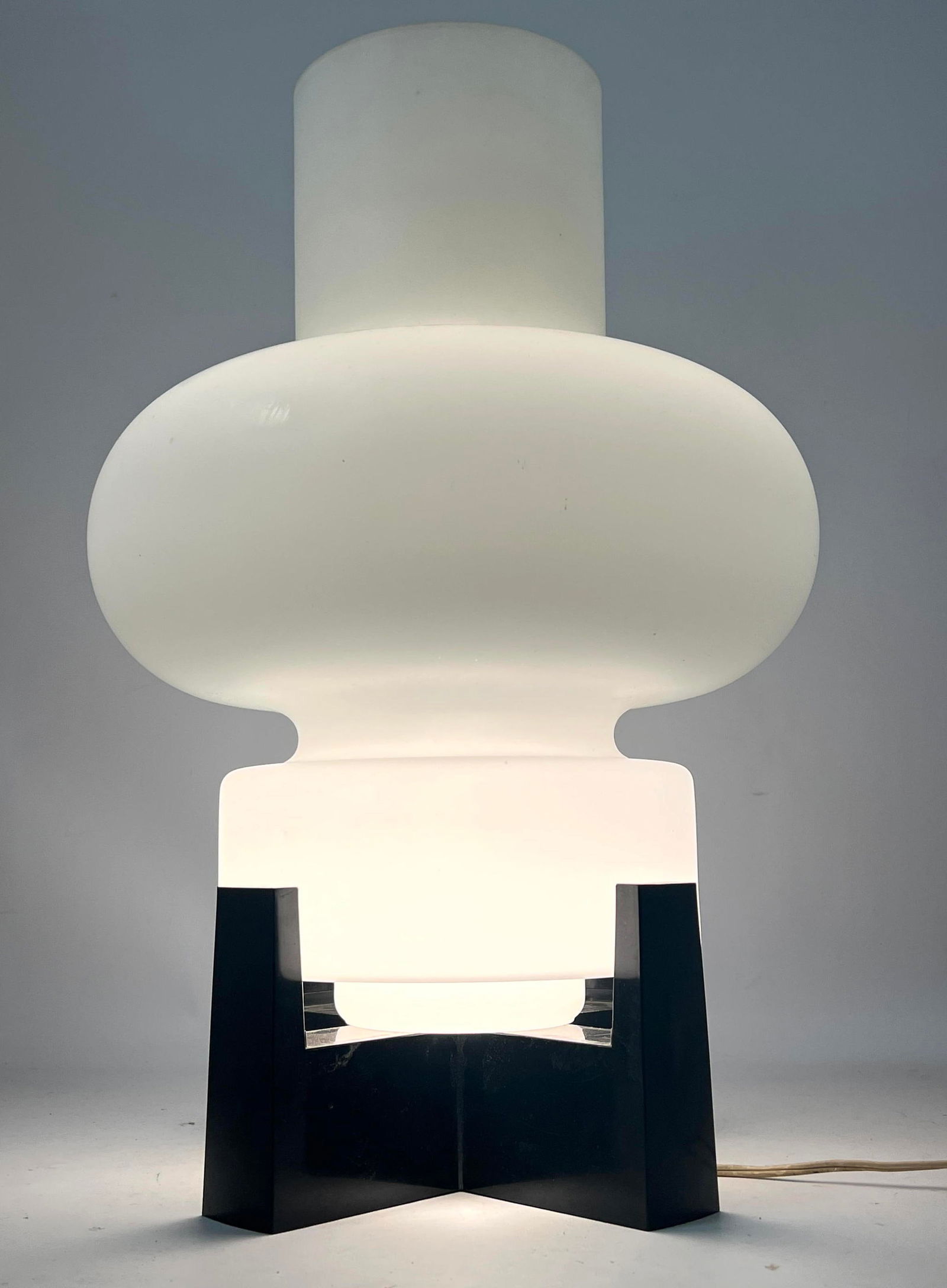 Modernist Shaped Frosted Glass Shade Lamp. Black 4 Arm Plastic Base. (1 of 12)