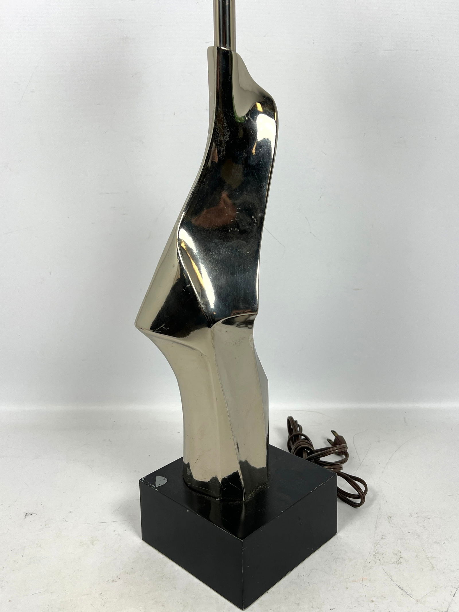 Brutalist Laurel Table Lamp by Richard Barr. (1 of 11)