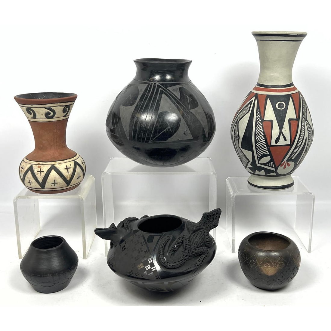 6pcs American Indian Pottery, Black Decorated with Caiman, Bigmeat Cherokee, etc. (1 of 20)