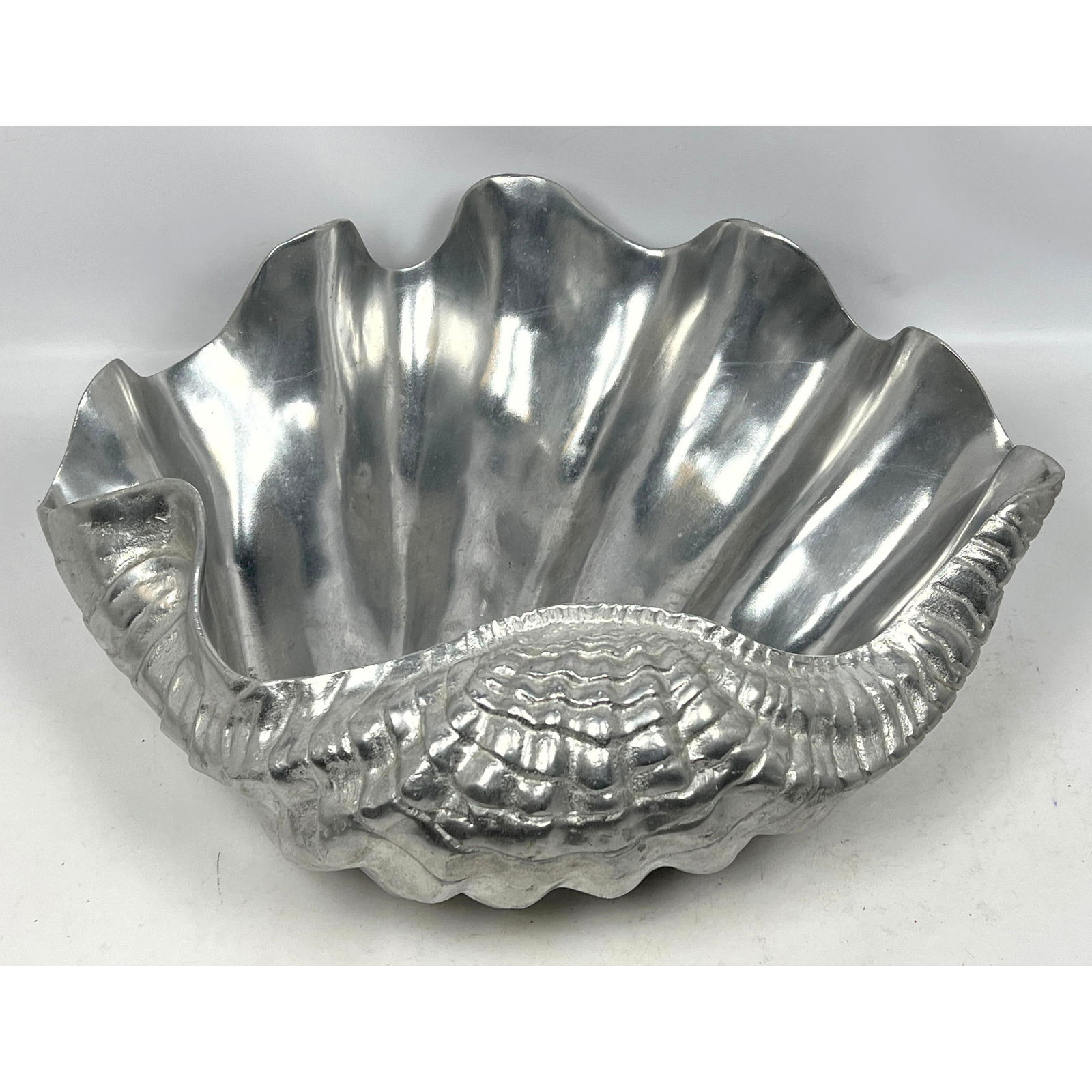 Large Arthur Court 1988 Clam shell bowl. Signed. Aluminum. (1 of 10)