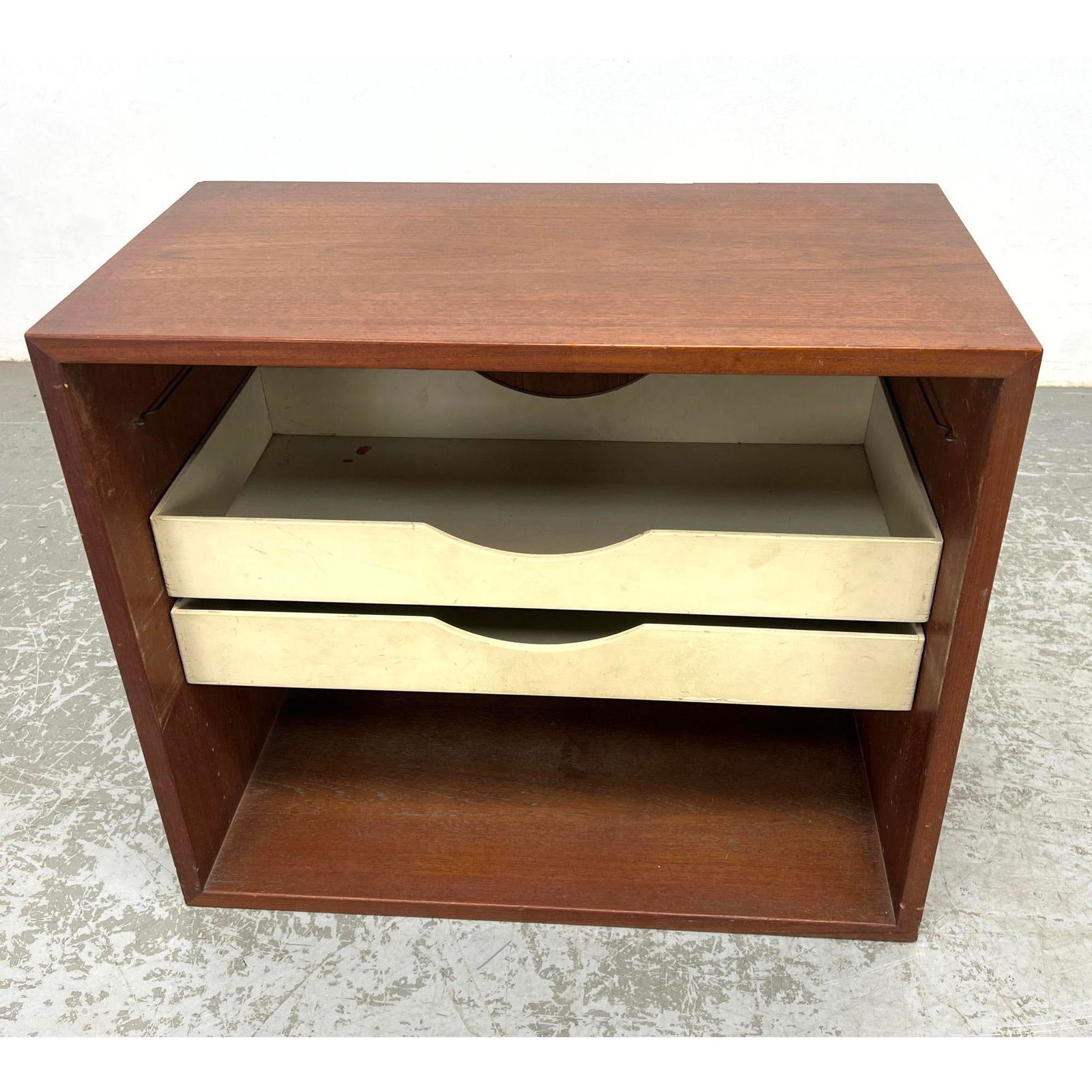 Borge Mogensen for AB Karl Andersson and Soner teak modular cabinet: Borge Mogensen for AB Karl Andersson and Soner teak modular cabinet Dimensions: Height: 23.5 inches, Width: 27 inches, Depth: 14 inches. --- - We offer curbside delivery for most items to NYC, Manhatt