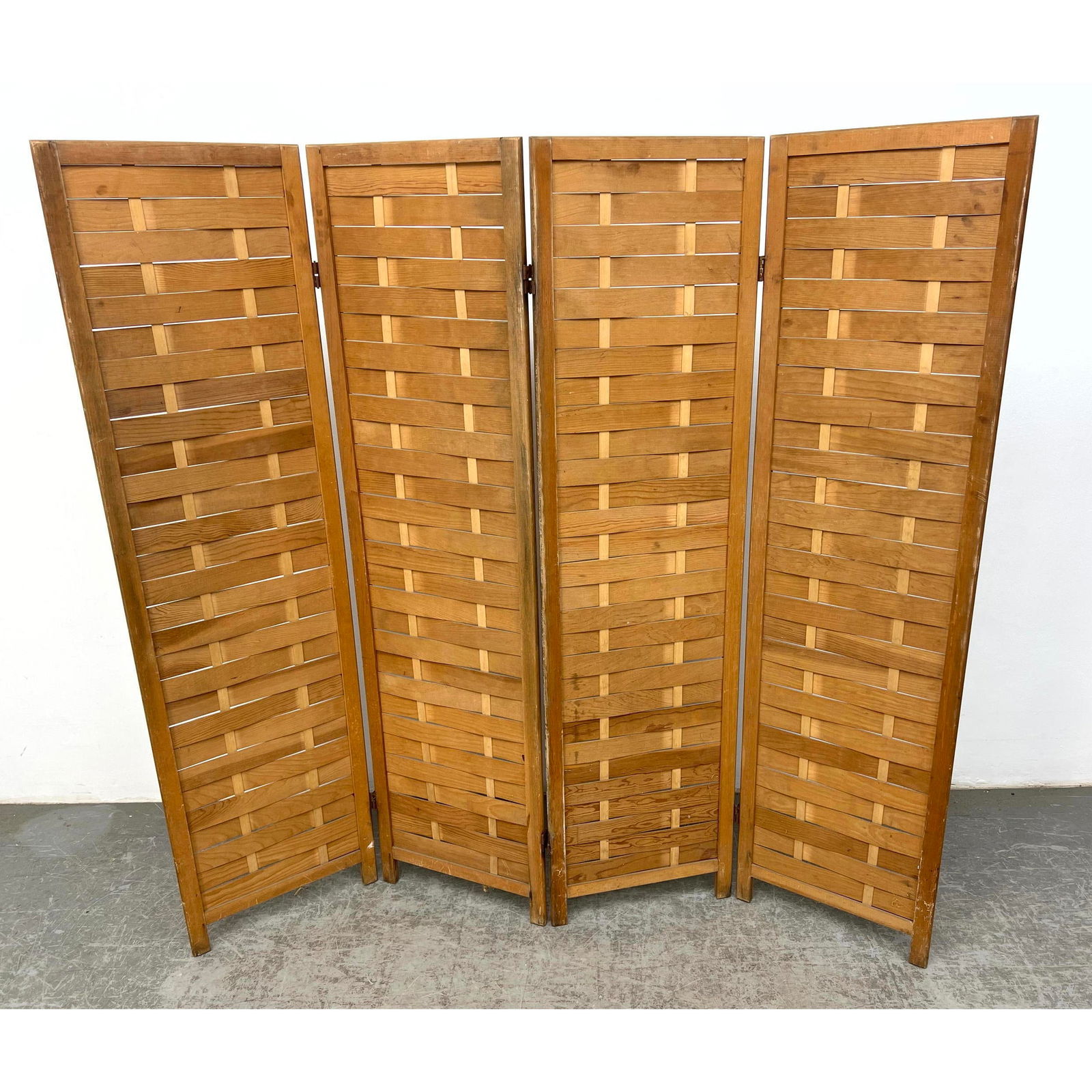 Mid Century Modern 4 Panel Folding screen Room Divider. woven design. (1 of 11)