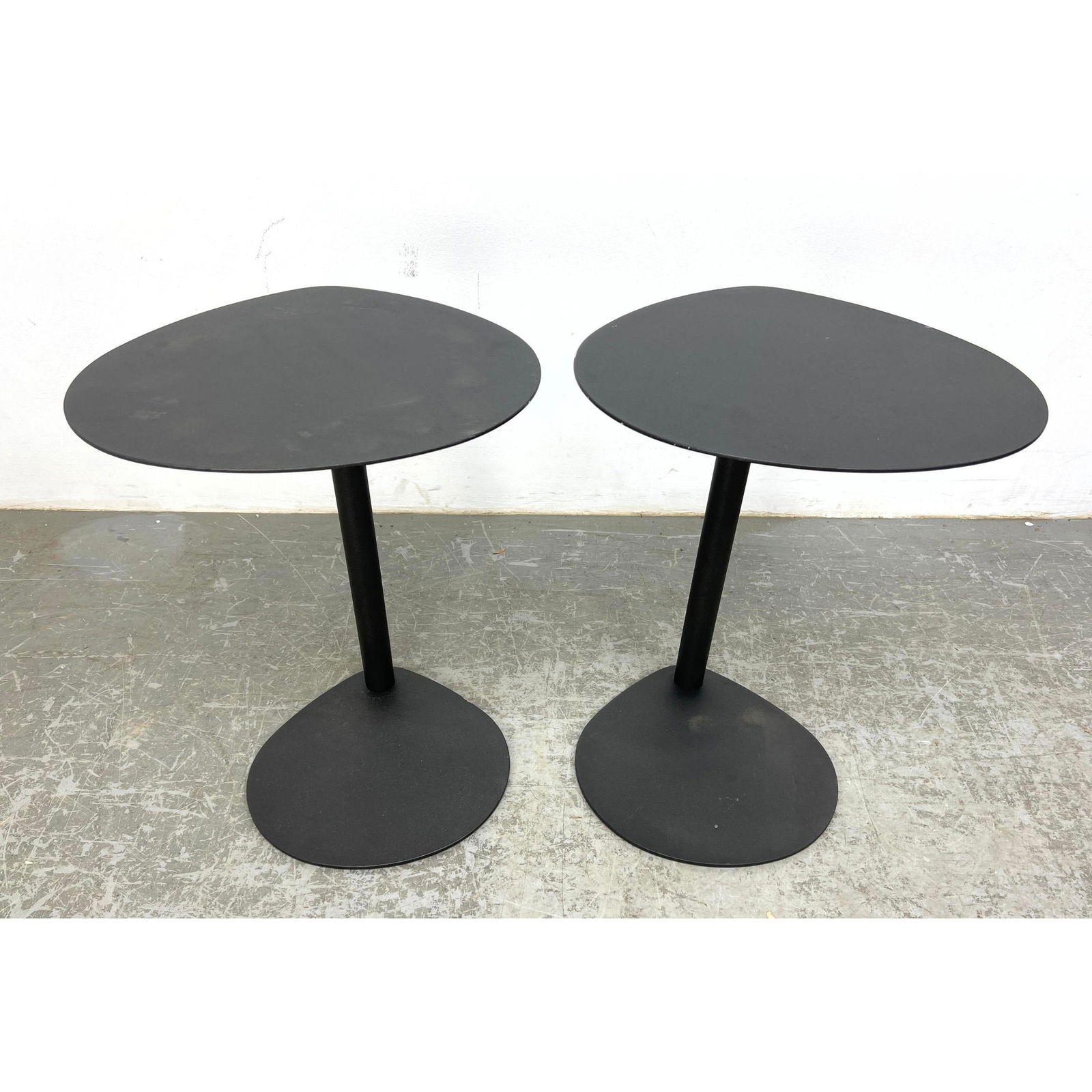 Pair Iron Guitar Pick Shaped Heavy End Side tables (1 of 18)