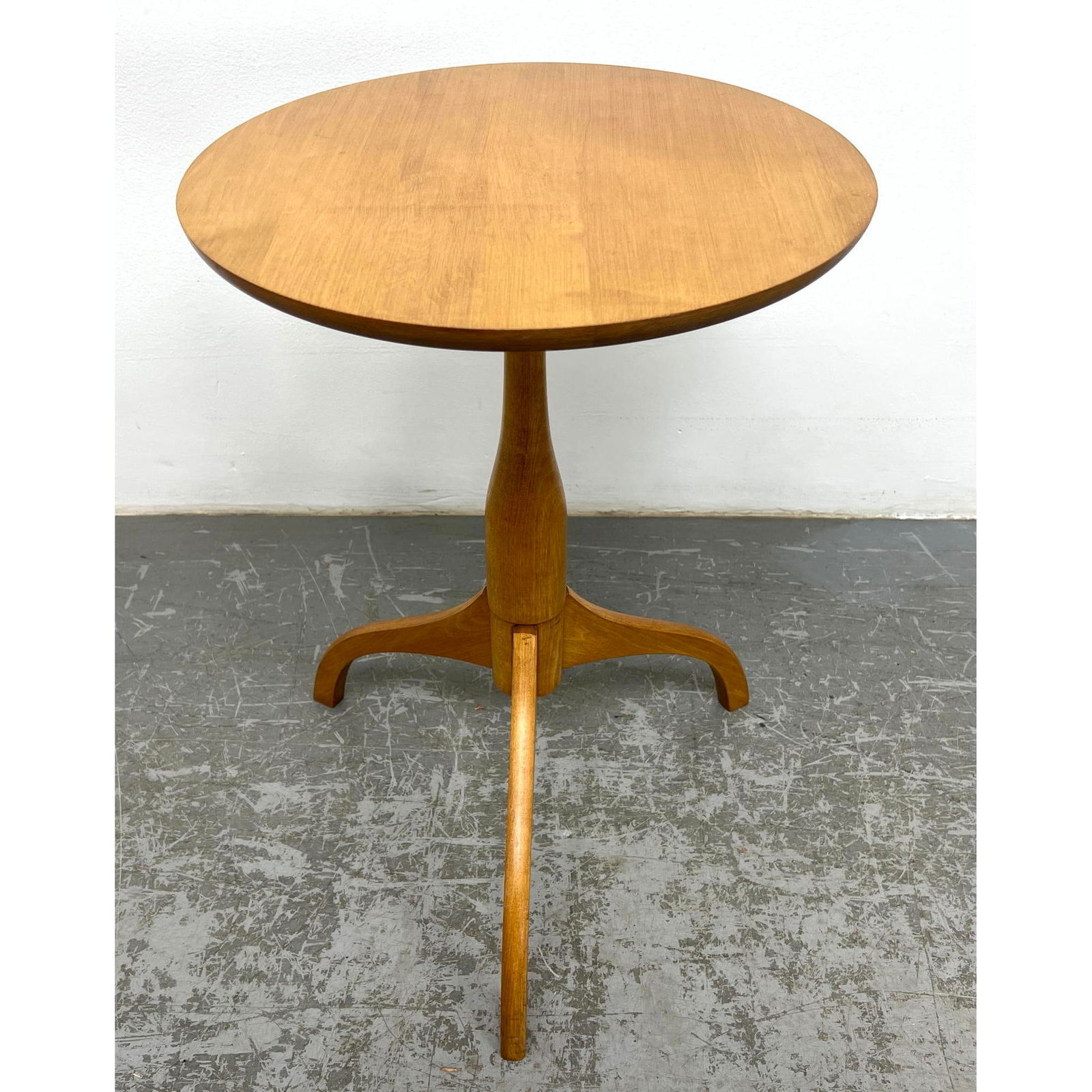 Minimalist Shaker style Side Table. (1 of 9)